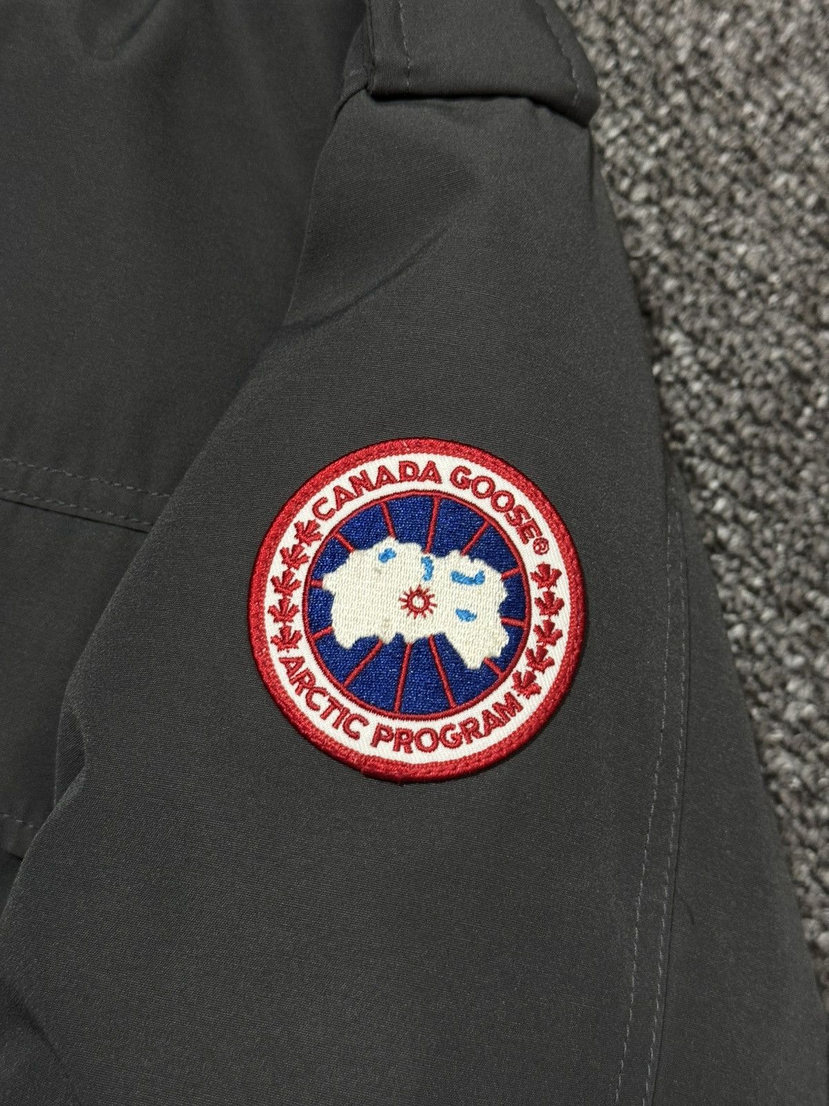 Canada Goose Canada Goose men’s Burnett parka Size US S / EU 44-46 / 1 - 7 Thumbnail