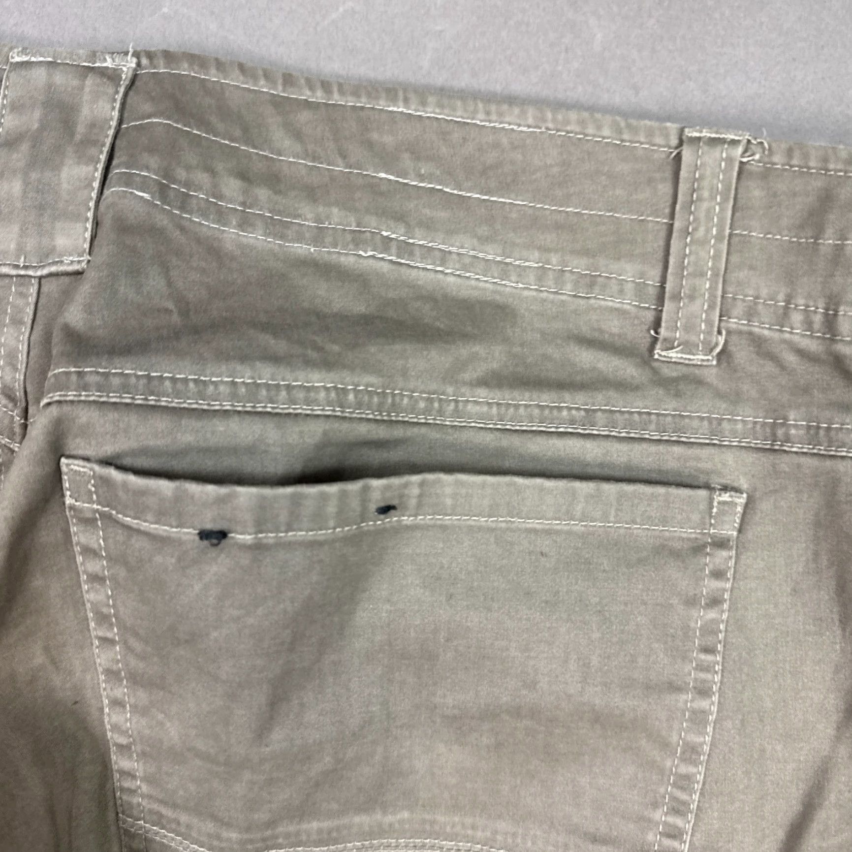 Vintage Kuhl Pants Mens 36x30 Brown Slackr Hiking Trail Camp Fish Chore Workwear Baggy Pants Size US 36 / EU 52 - 5 Thumbnail