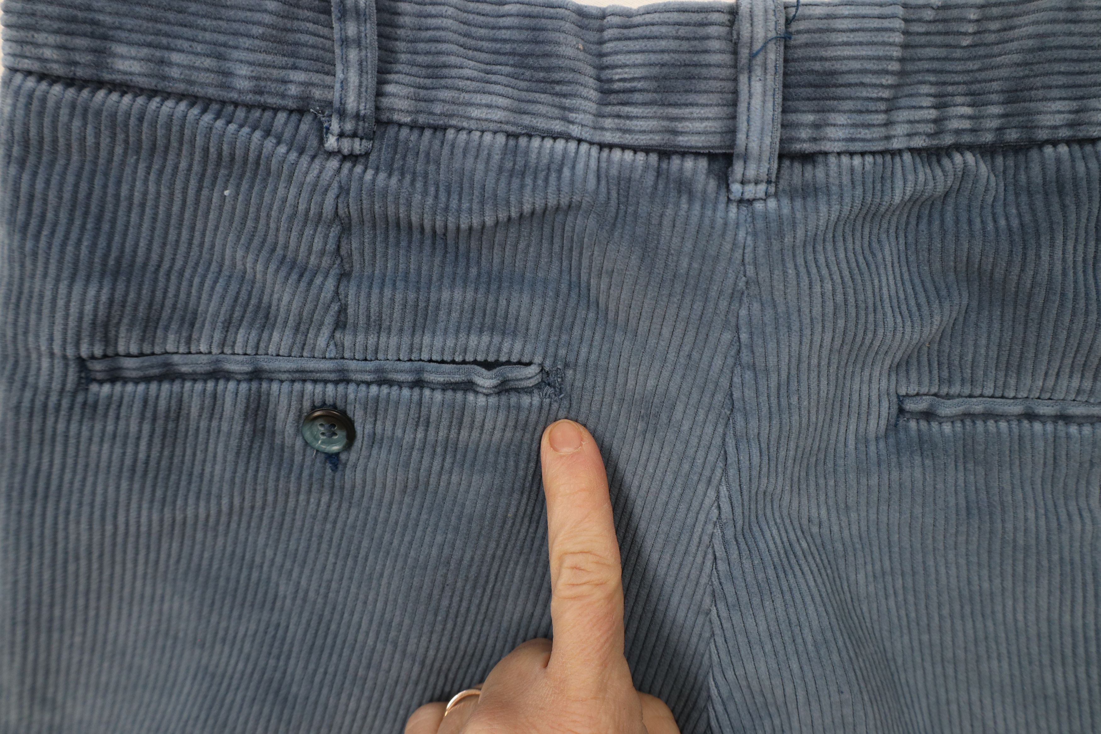 Vintage Vintage 90s Streetwear Pleated Corduroy Chino Pants Blue Size US 32 / EU 48 - 14 Thumbnail