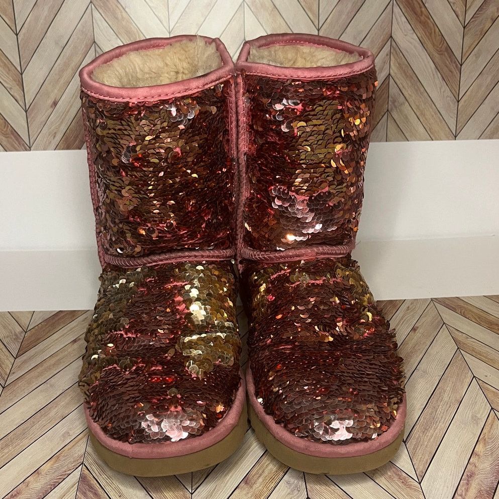 Ugg UGG Classic Short Sequin Winter Boots Pink Women's Size 7 Size US 7 / IT 37 - 4 Thumbnail
