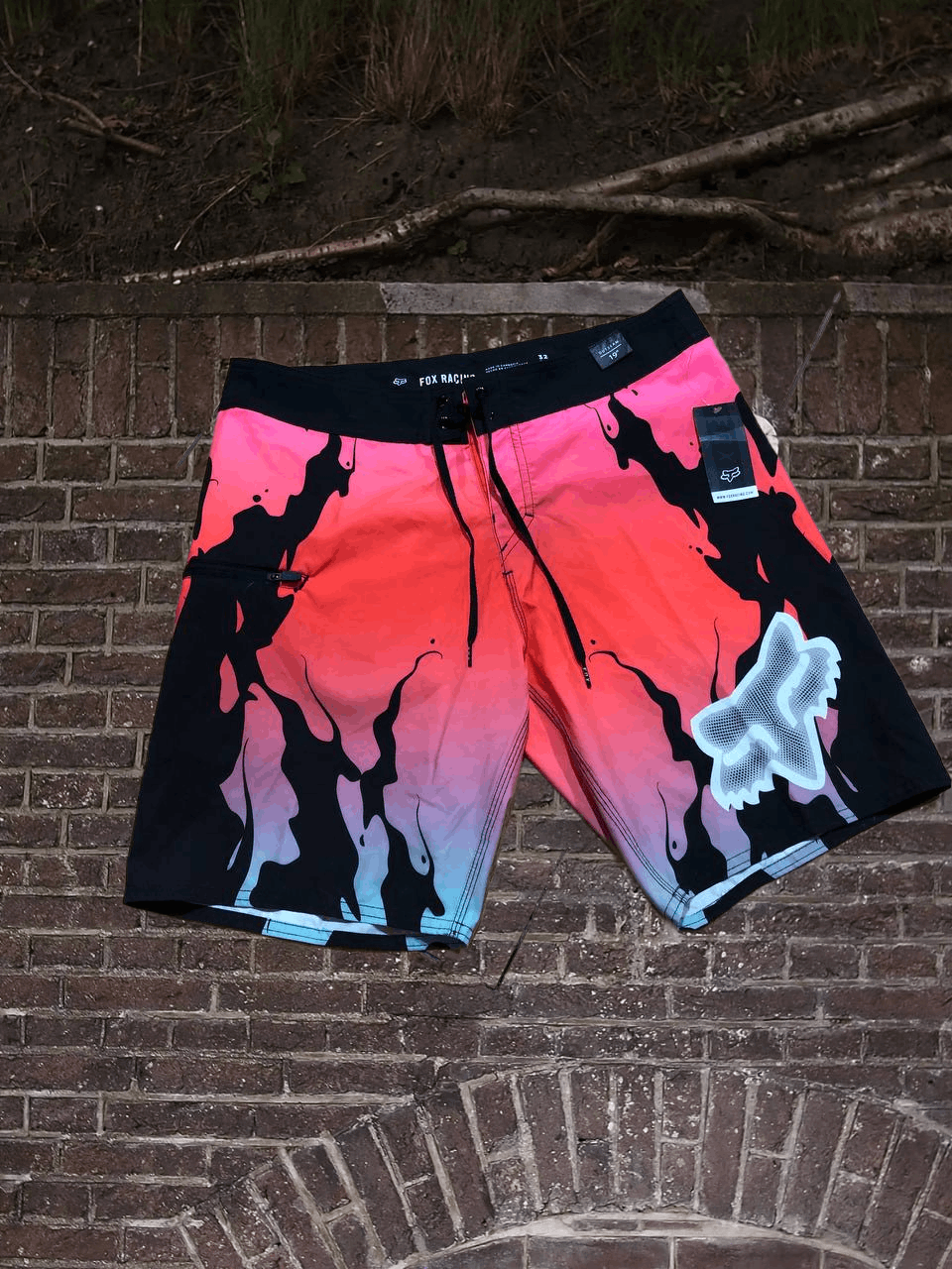 Fox Racing Fox‎ Racing Board Shorts Men Neon Black Flame Logo Size US 32 / EU 48 - 1 Thumbnail