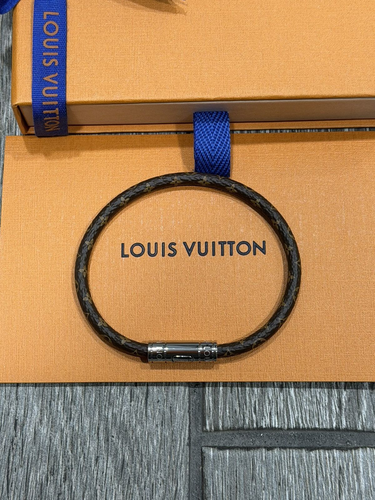 Louis Vuitton Louis Vuitton Keep It Bracelet Size ONE SIZE - 2 Thumbnail