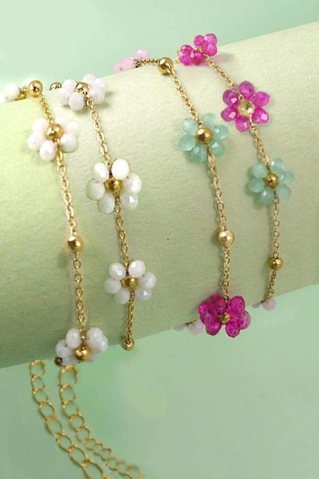 Other Summer Multi Beaded Flower Charm Bracelet Size ONE SIZE - 1 Thumbnail