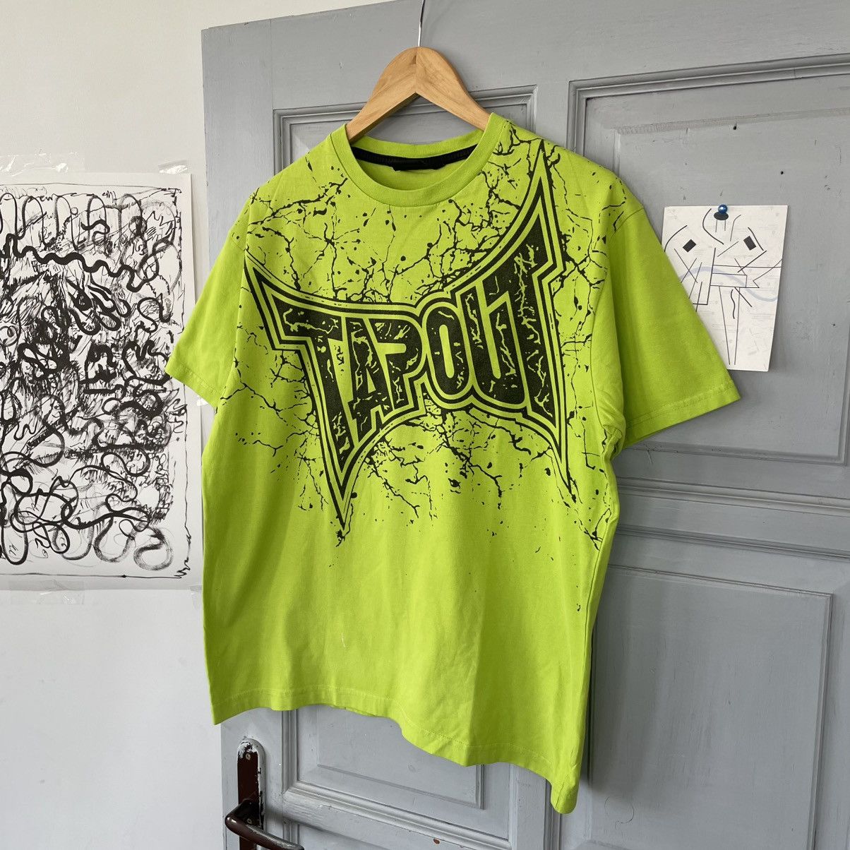 Tapout Tapout big print logo T-shirt neon green MMA Y2K Size US M / EU 48-50 / 2 - 3 Thumbnail