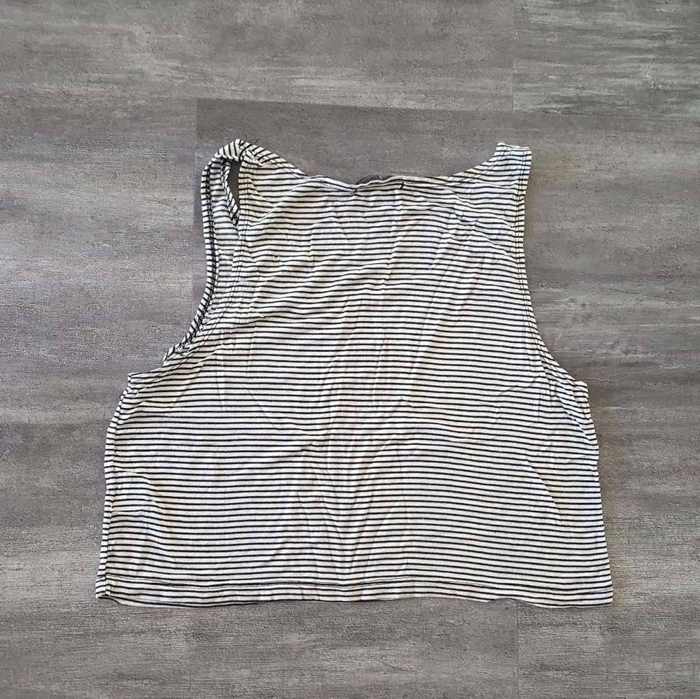 Designer White On Black Melville Loose Crop Size ONE SIZE - 2 Thumbnail