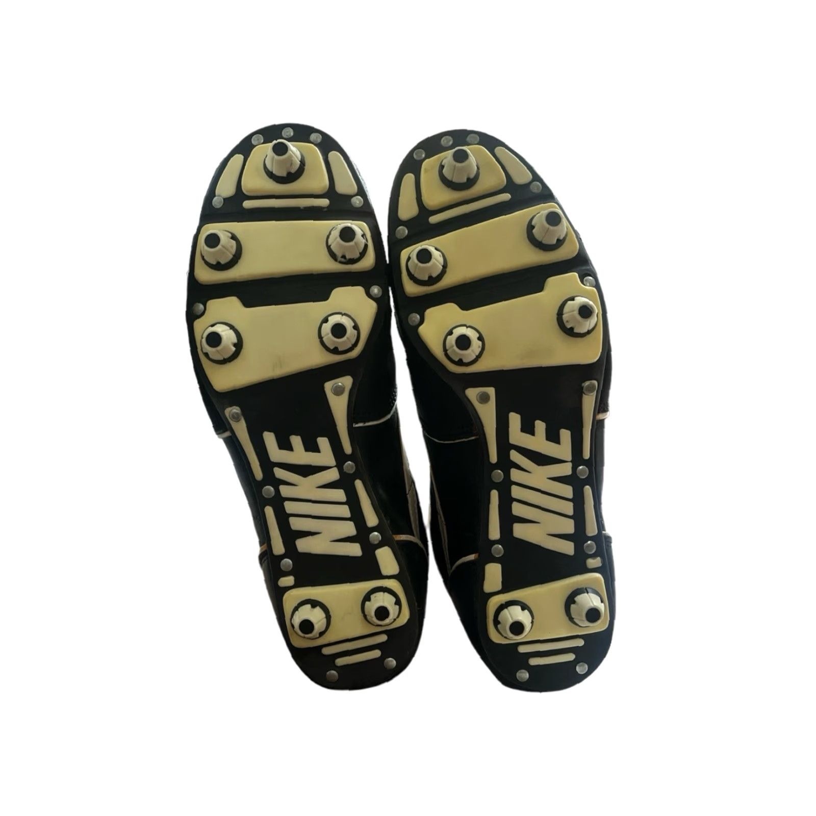 Nike VINTAGE Nike Open Field Cleats Mens 8 Football NIB 1988 Black White Deadstock Size US 8 / EU 41 - 5 Thumbnail