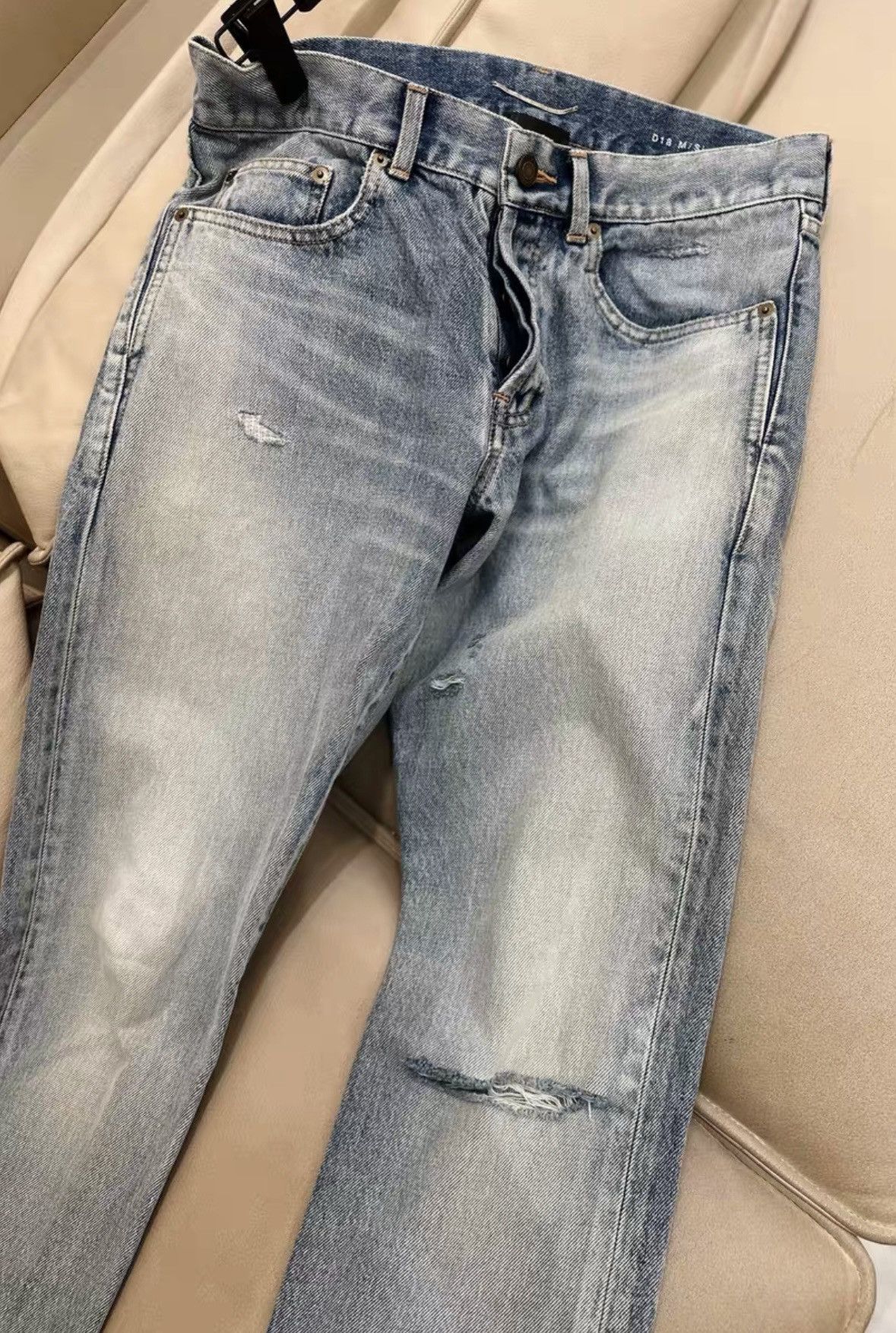 Saint Laurent SLP FW20 D18 Single Knee Distressed Blue Denim