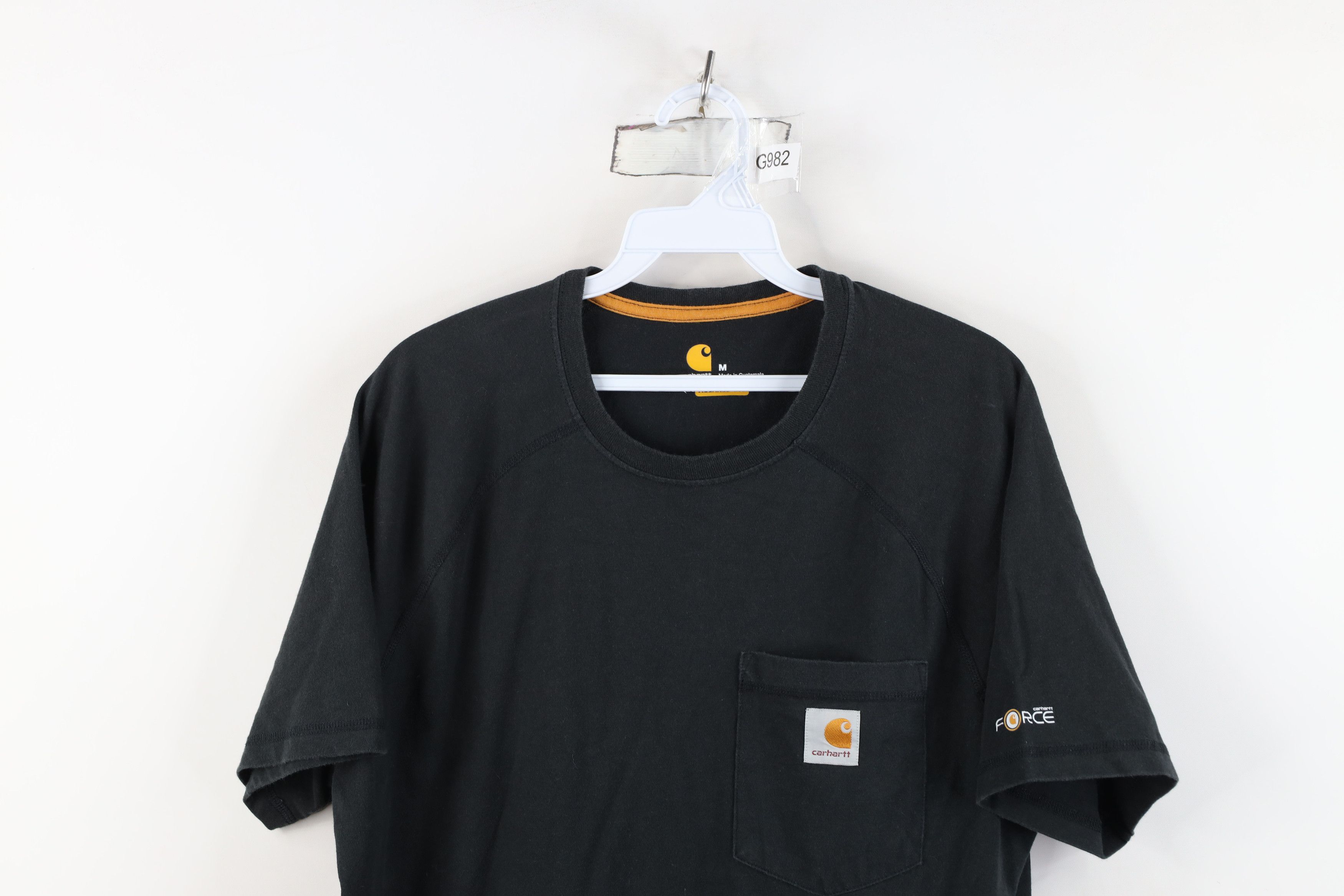 Carhartt Vintage Y2K Carhartt Spell Out Pocket T-Shirt Black Workwear Size US M / EU 48-50 / 2 - 2 Thumbnail