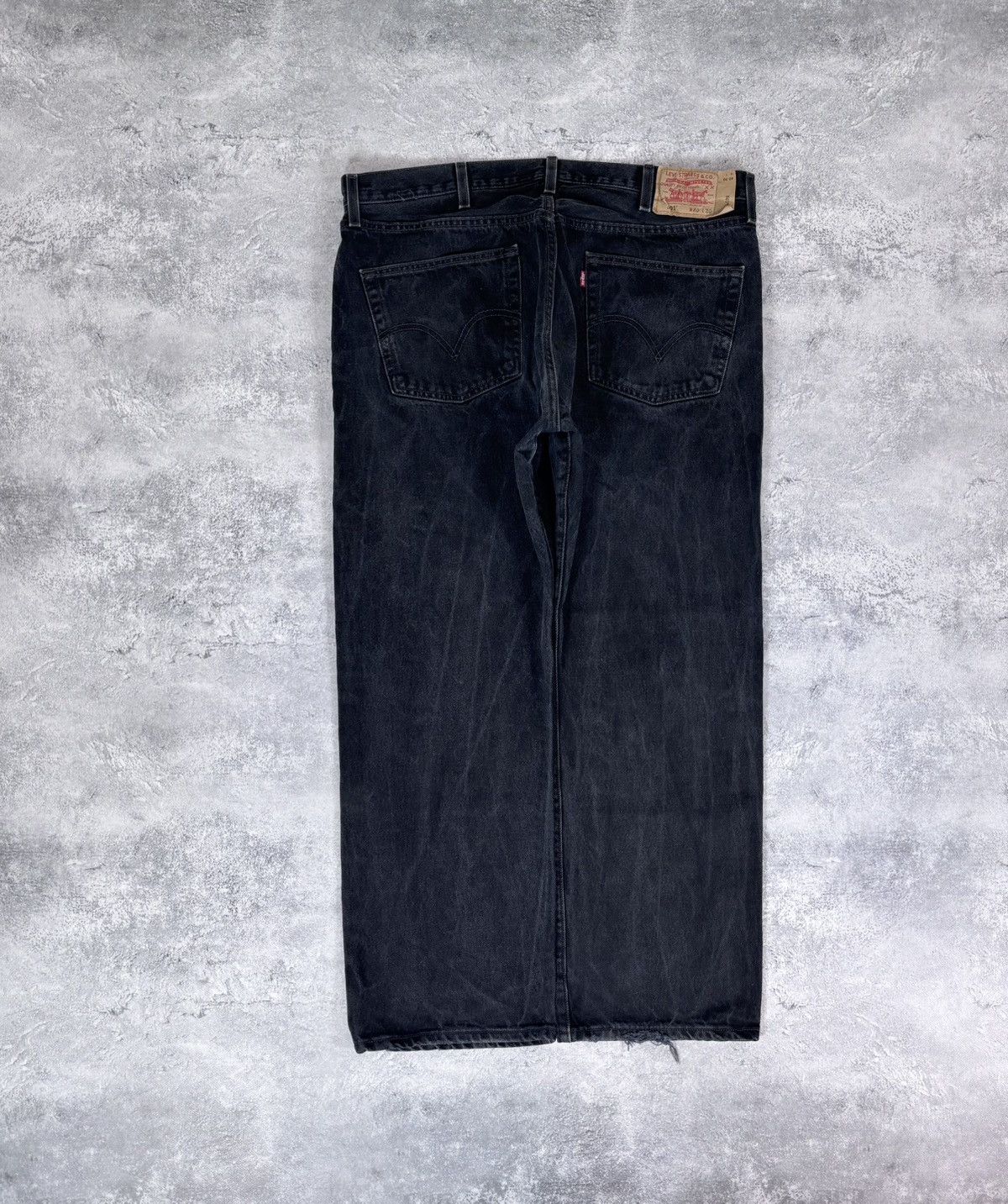 Levi's Vintage Levi’s 501 Paper Tag Black Baggy Denim Baggy Jeans Size US 40 / EU 56 - 1 Thumbnail