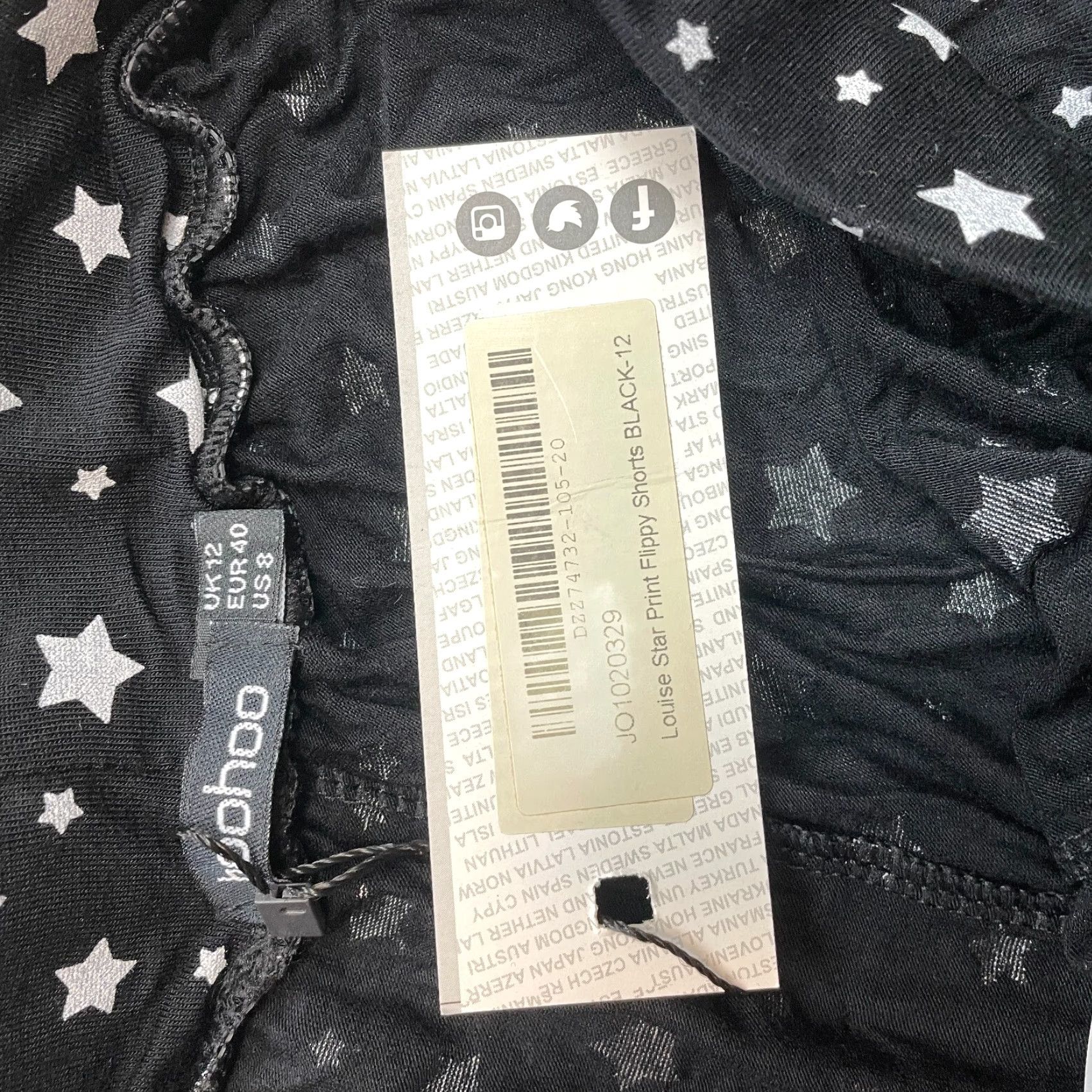 Boohoo Boohoo Star Print Flippy Sweat Shorts Womens 8 Black Lounge Sweat New NWT Size 30" / US 8 / IT 44 - 7 Thumbnail