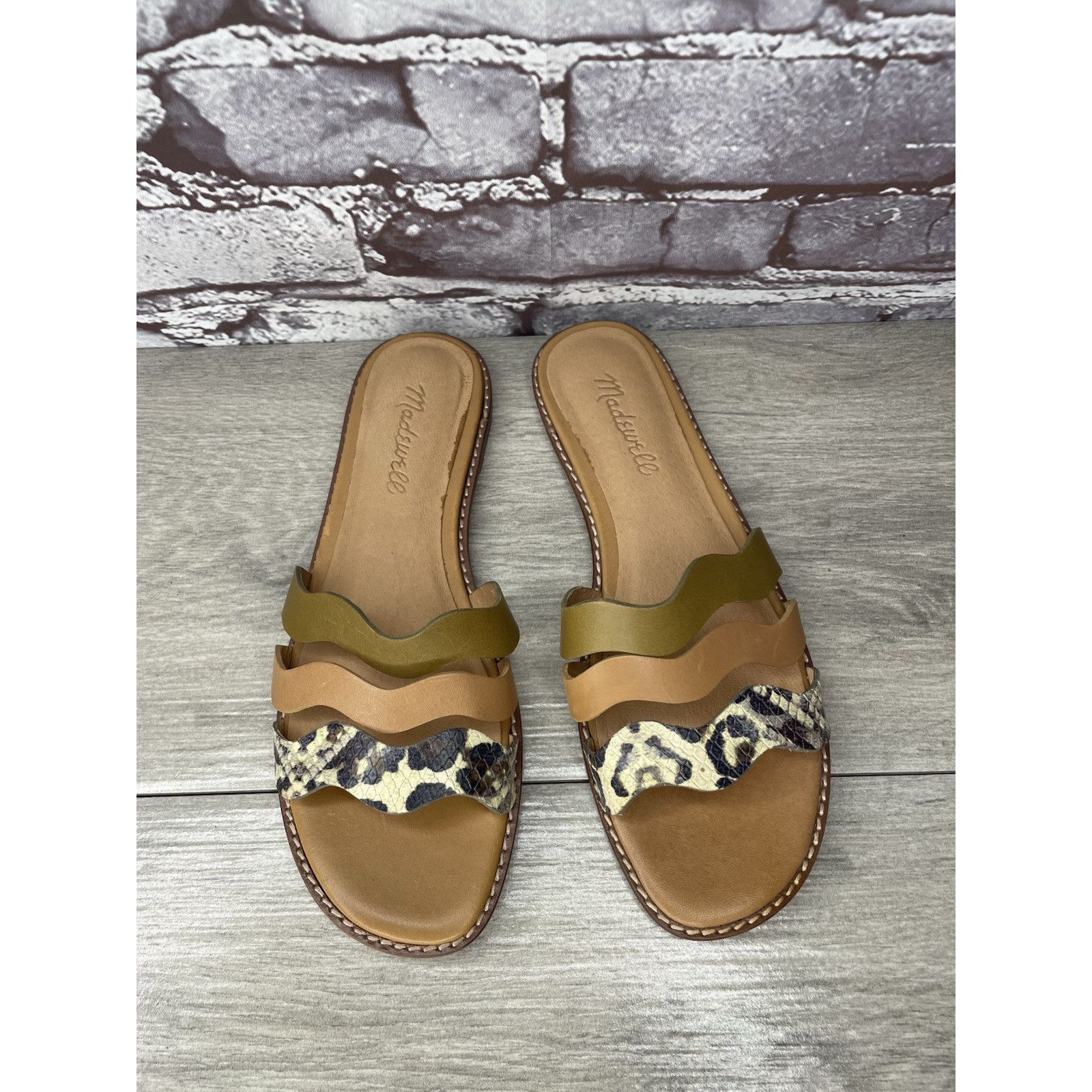 Madewell Madewell Brown Green Wavy Snake Embossed Leather Slides Flat Size US 6.5 / IT 36.5 - 22 Thumbnail