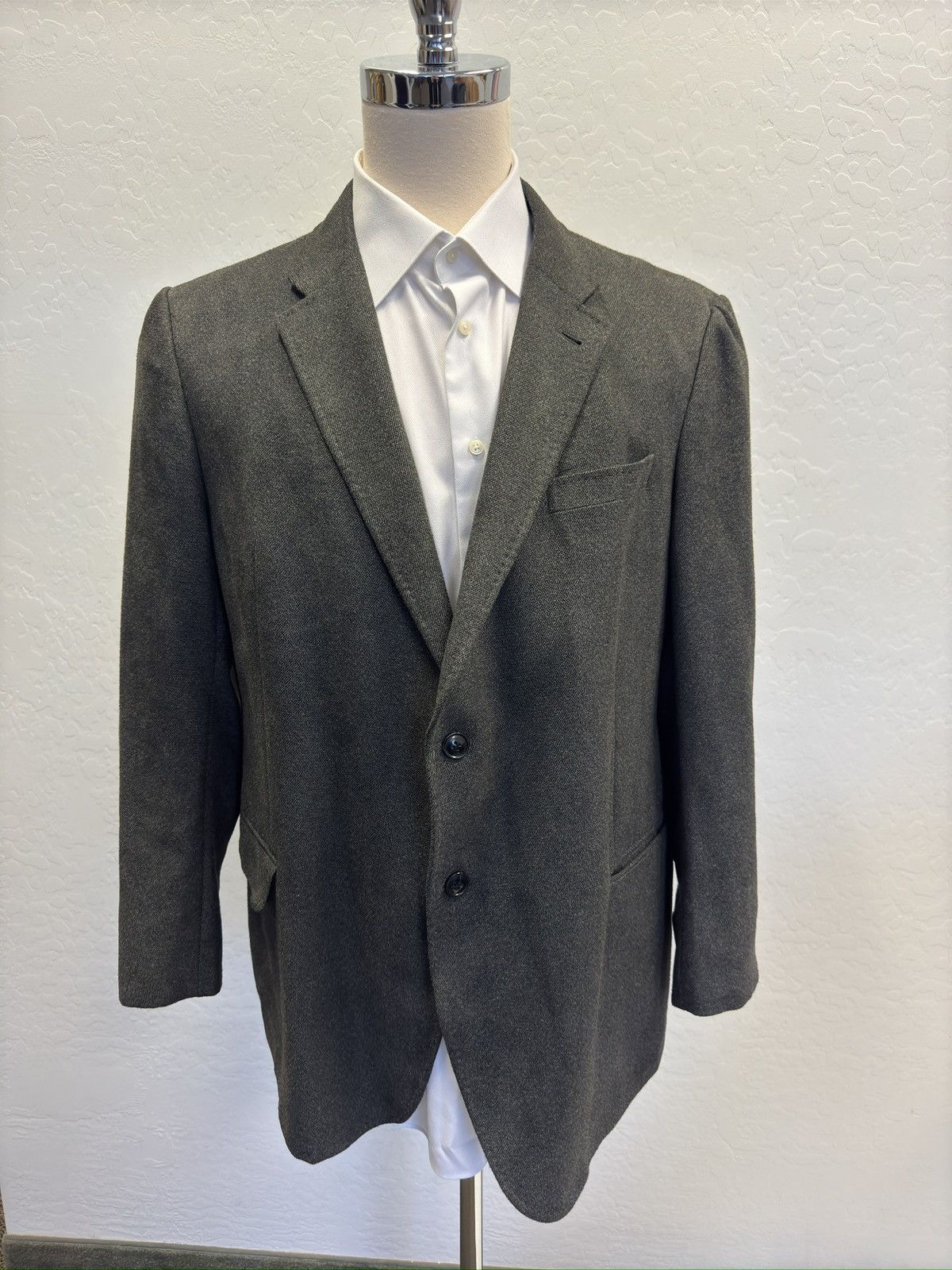 Armani Collezioni Armani Collezioni Textured Soft Polyester Jacket Size 46 R Size 46R - 1 Thumbnail