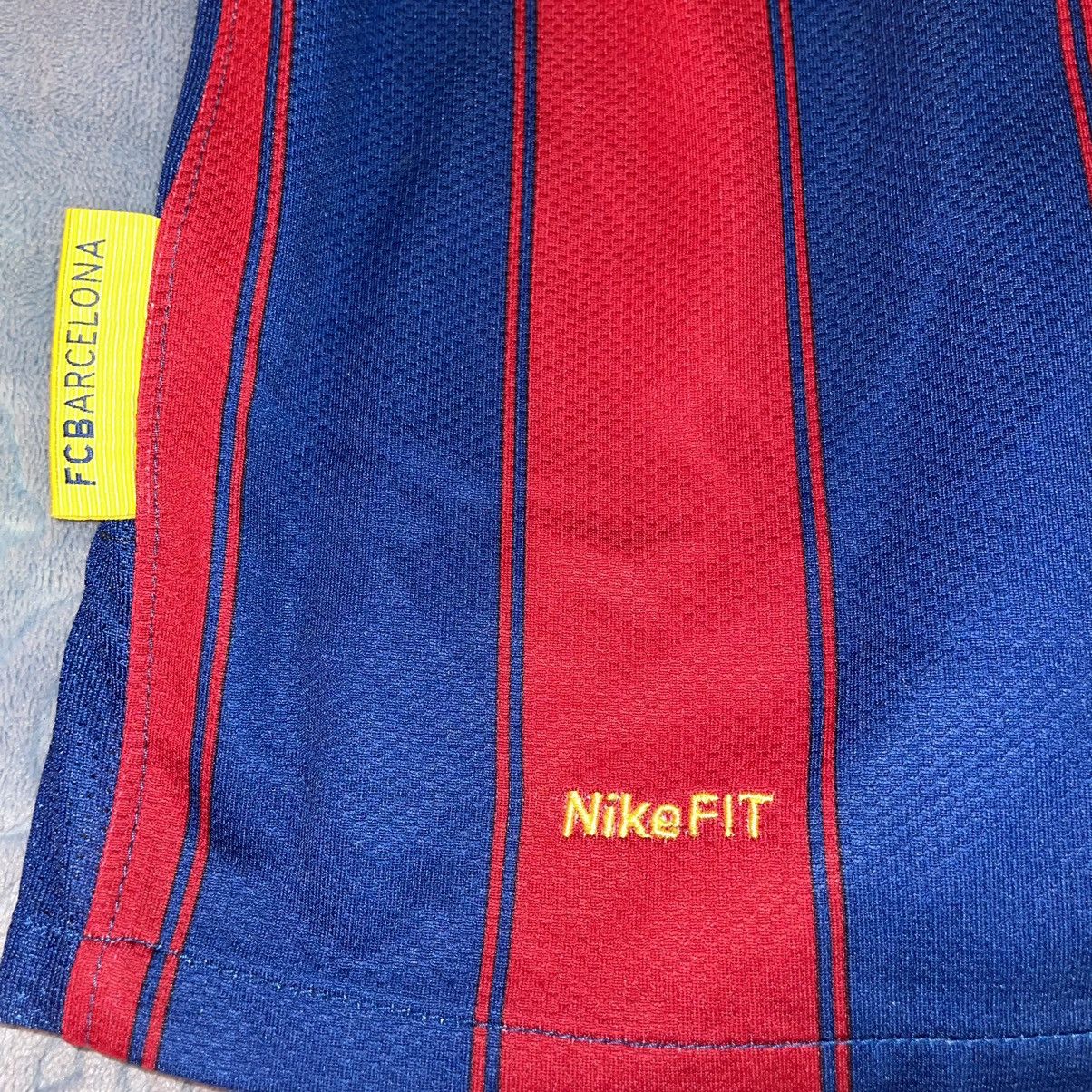 Nike Authentic Vintage Nike FC Barcelona 2009-2010 Home Jersey Size US S / EU 44-46 / 1 - 7 Thumbnail