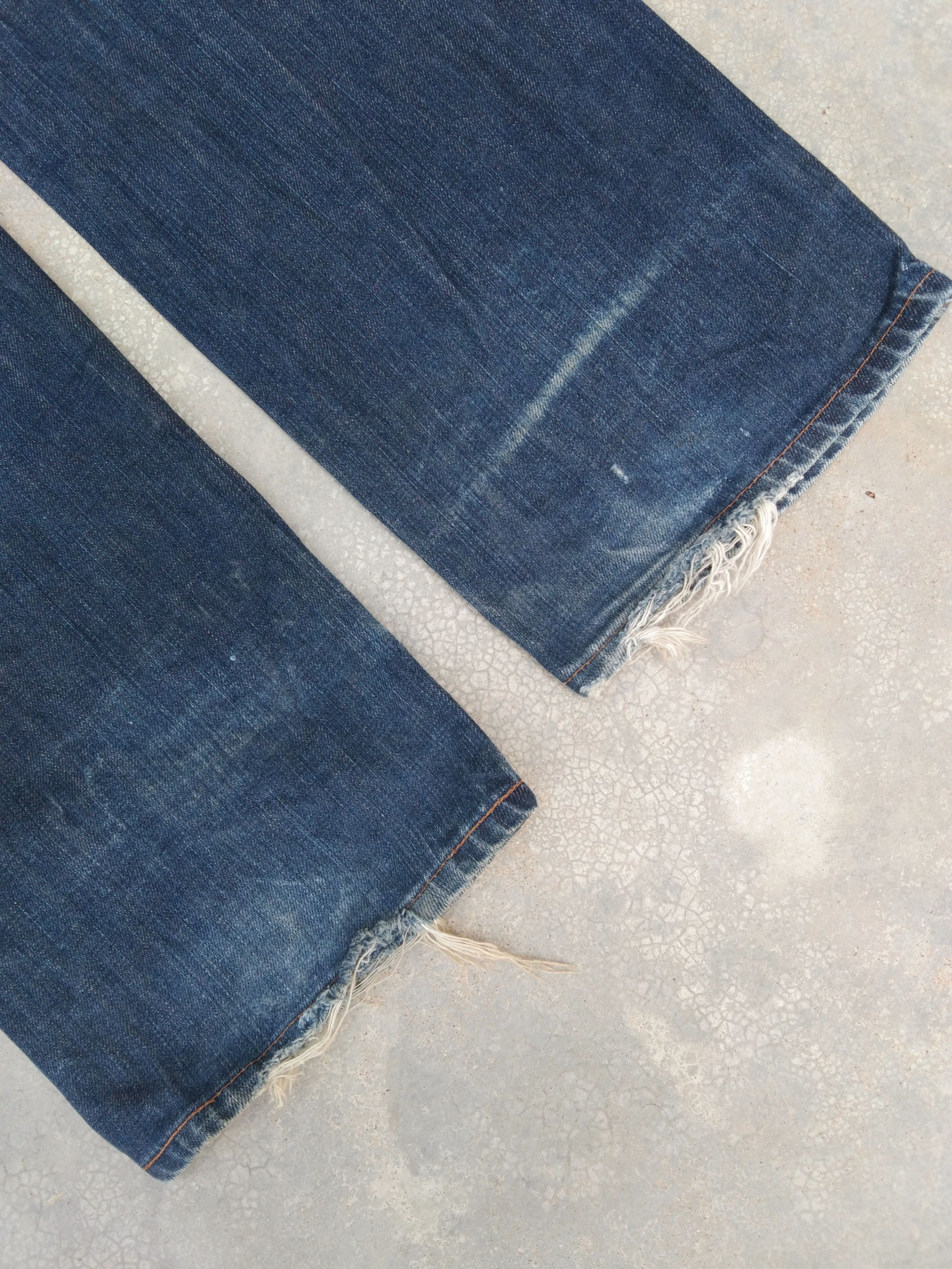 Japanese Brand Vintage Wrangler Straight Leg Distressed Jeans 30x33 Size US 30 / EU 46 - 4 Thumbnail