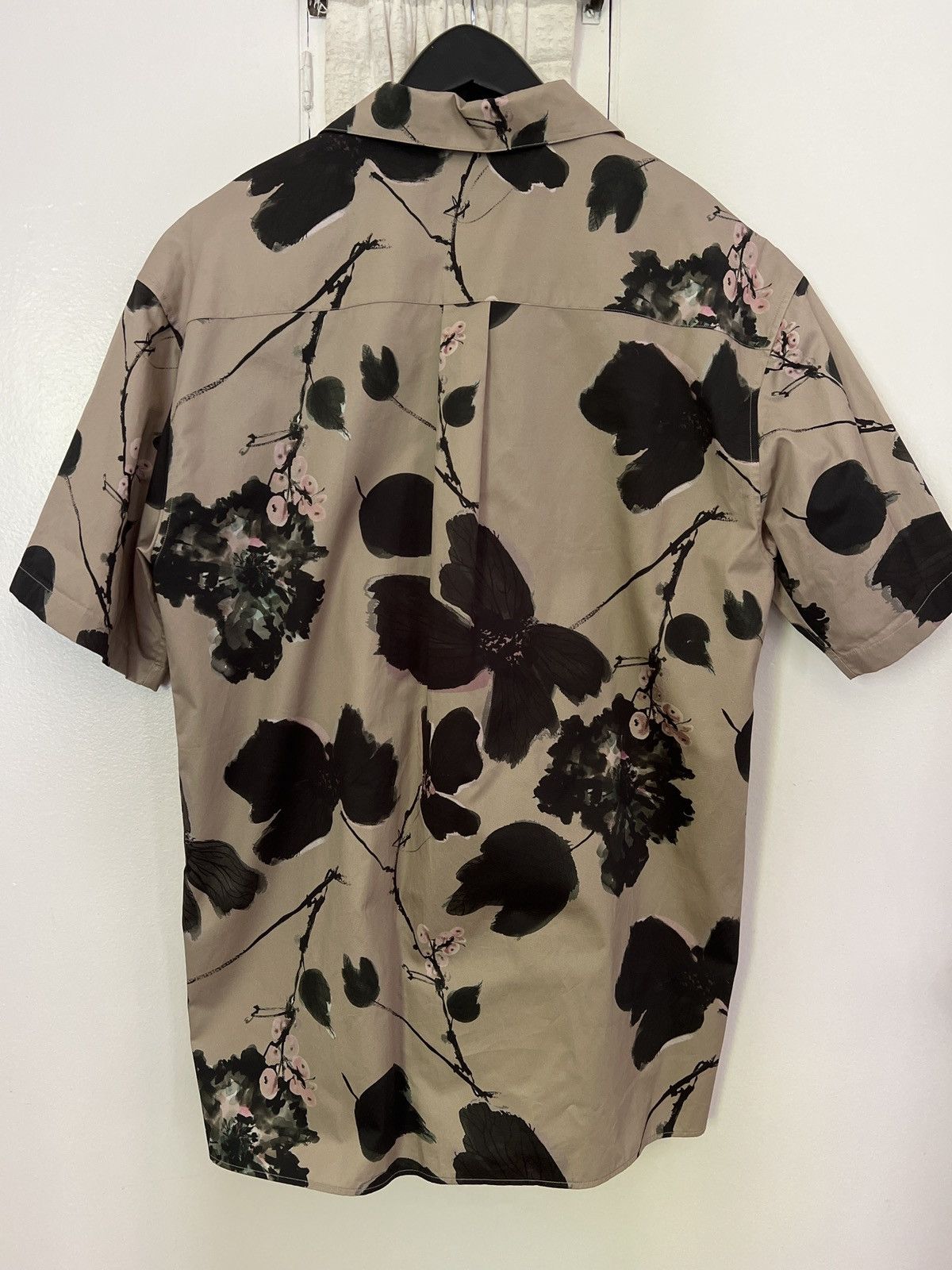 Alexander McQueen Alexander McQueen short sleeve shirt Size US L / EU 52-54 / 3 - 2 Thumbnail
