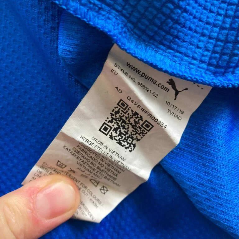 Puma Tranmere Rovers 2019-20 Puma training top size M Size US M / EU 48-50 / 2 - 5 Thumbnail
