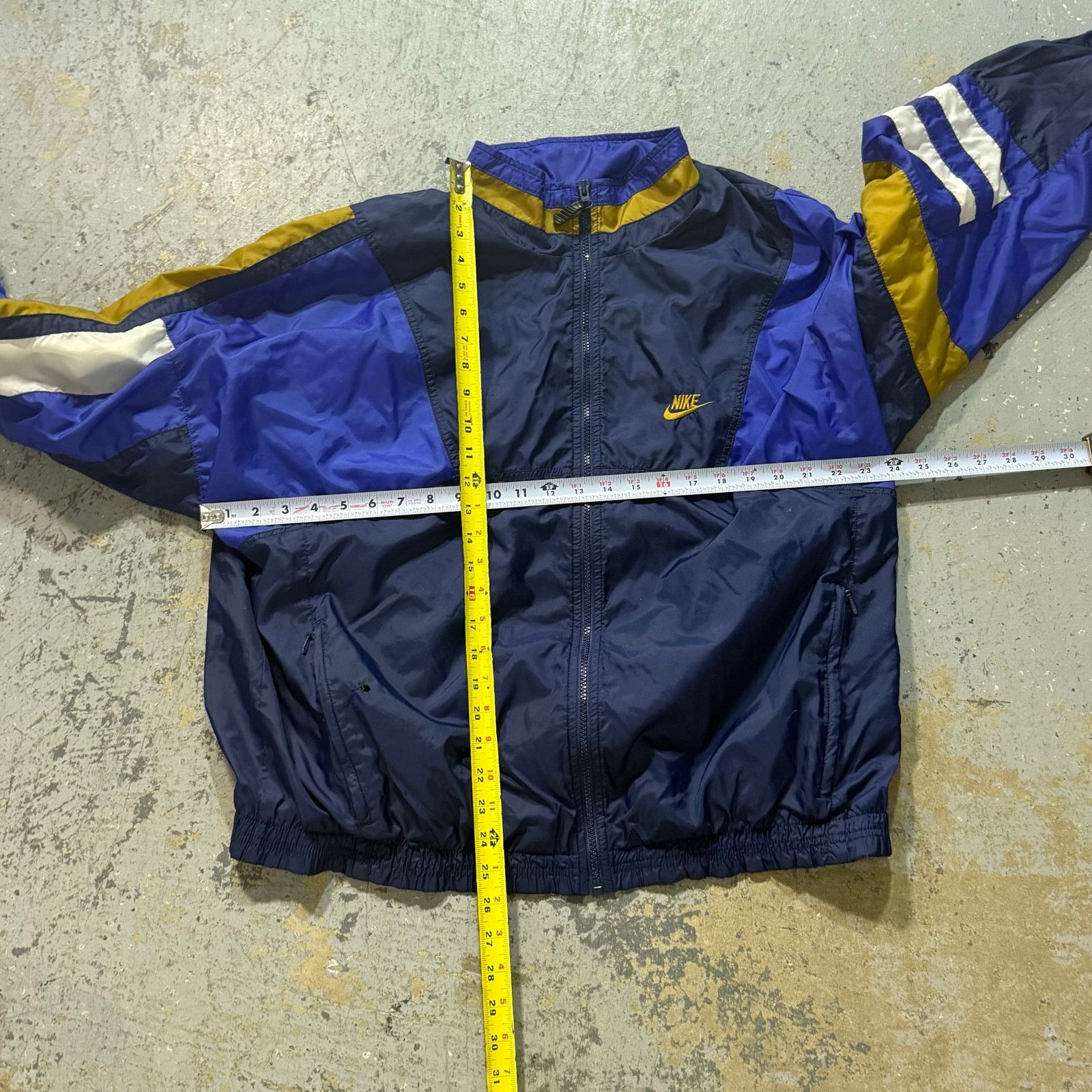 Nike Vintage Nike Track Windbreaker Jacket XL Size US XL / EU 56 / 4 - 6 Thumbnail