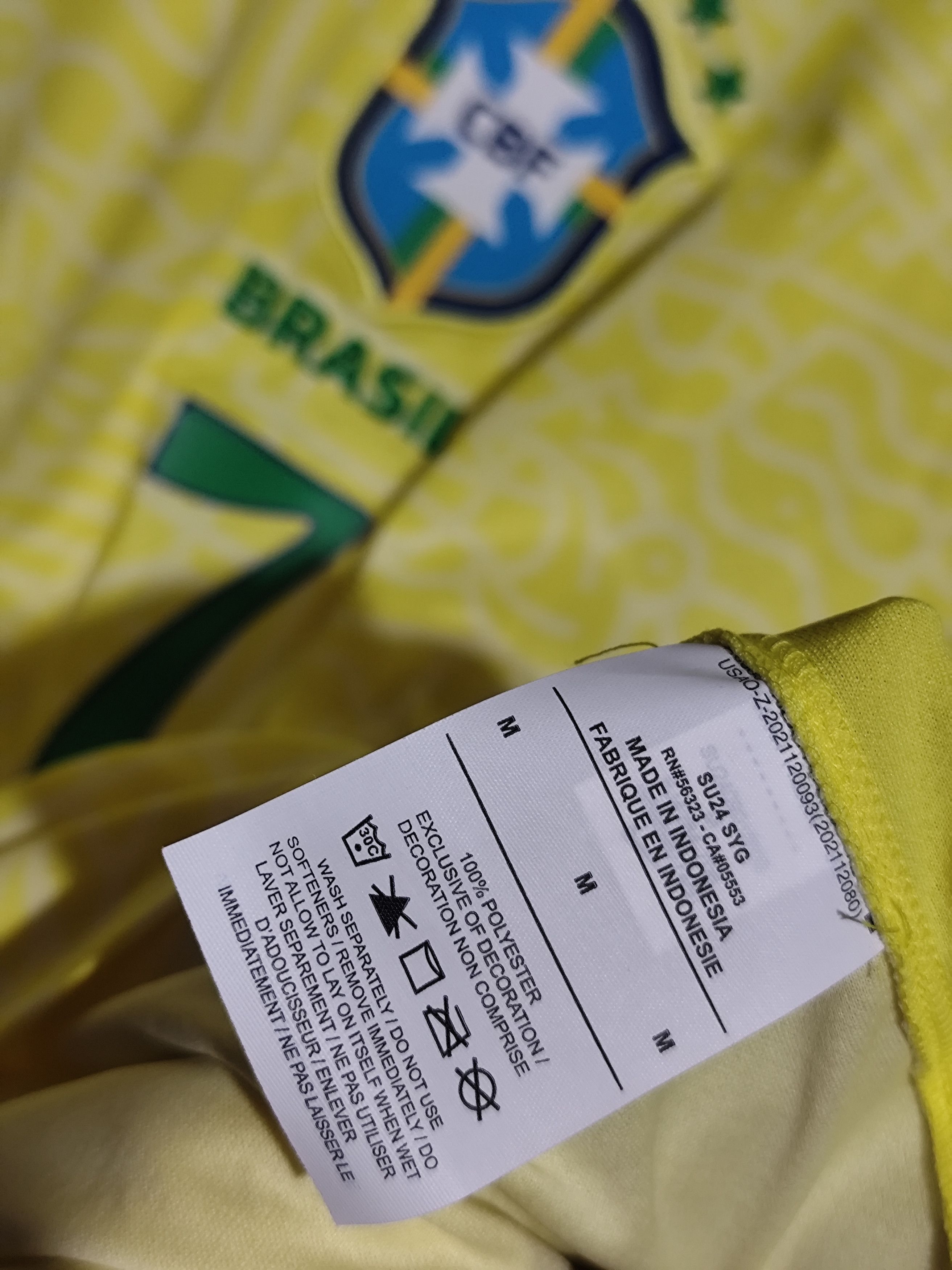 Nike Nike x #7 Vini Jr. Brazil Home 2024 Home Jersey Size US M / EU 48-50 / 2 - 14 Thumbnail