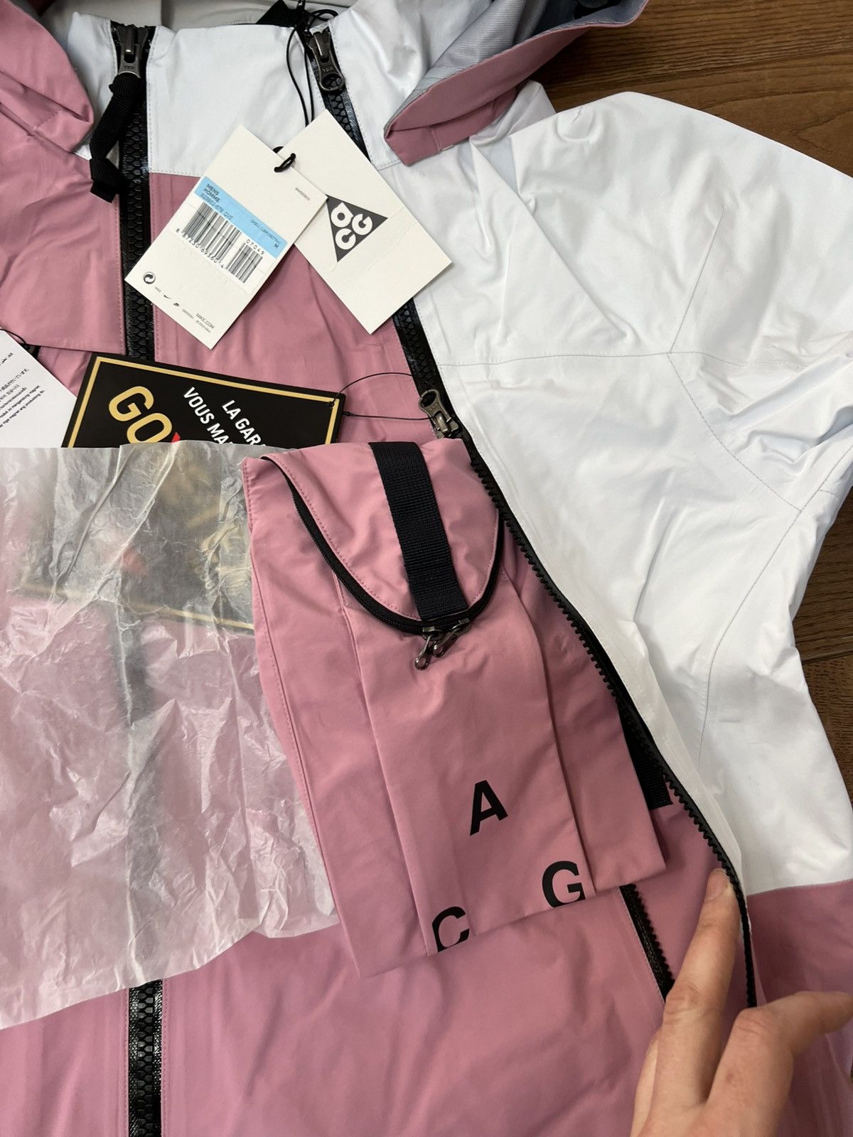 Nike ACG Nike ACG J13 ss18 goretex Medium new Size US M / EU 48-50 / 2 - 5 Thumbnail
