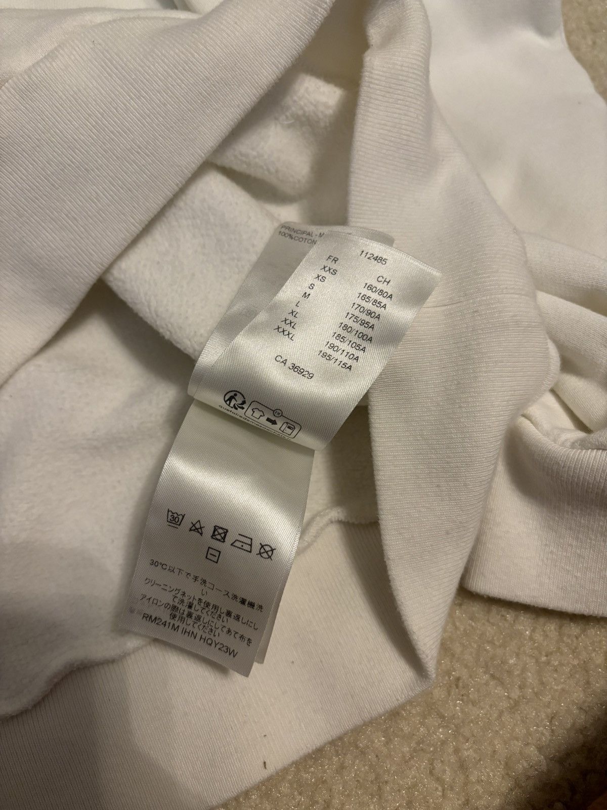Louis Vuitton Louis Vuitton LV International Malletier Crewneck White Size US XXL / EU 58 / 5 - 7 Thumbnail
