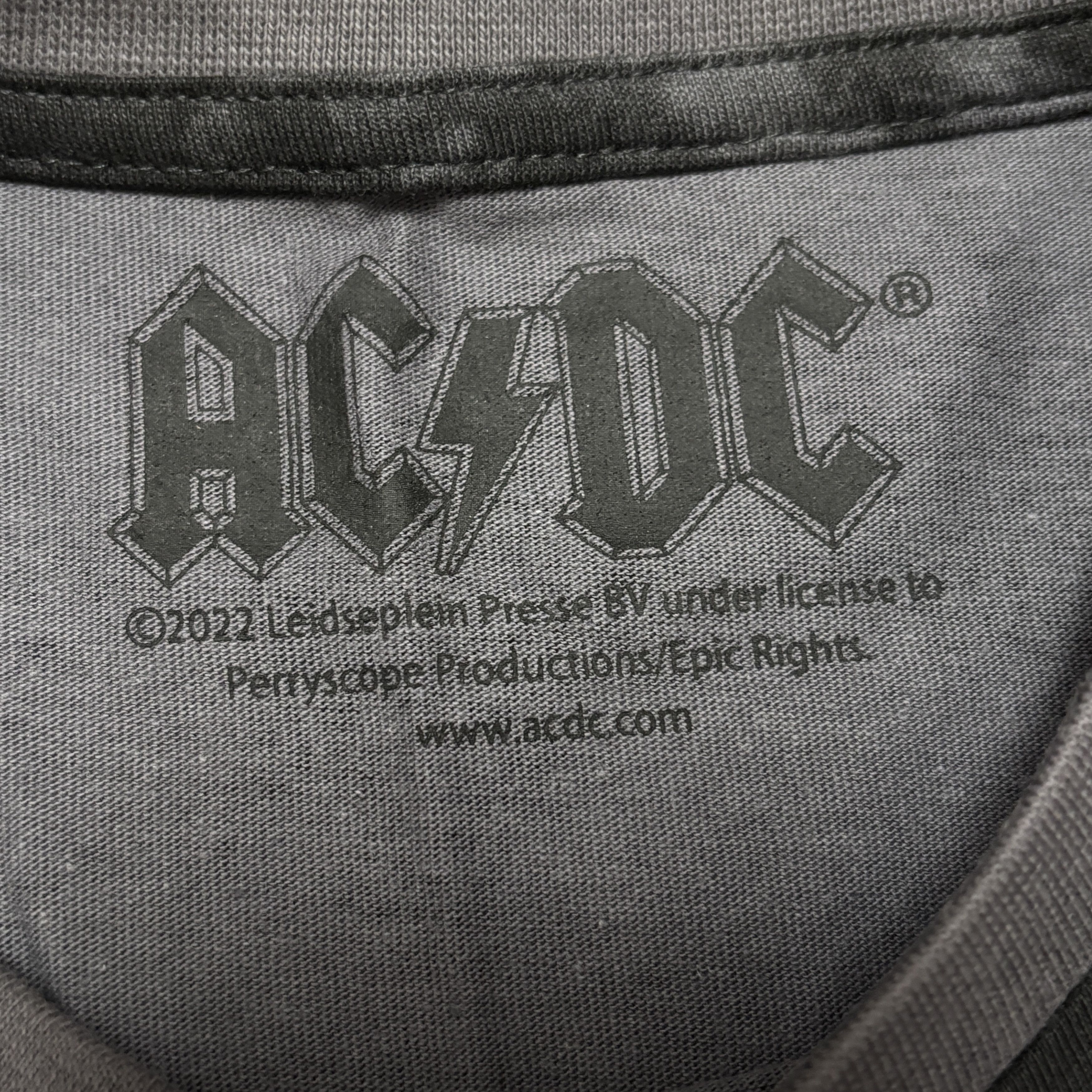 Band Tees Acdc Shirt Vintage Band Tees Size US S / EU 44-46 / 1 - 5 Thumbnail
