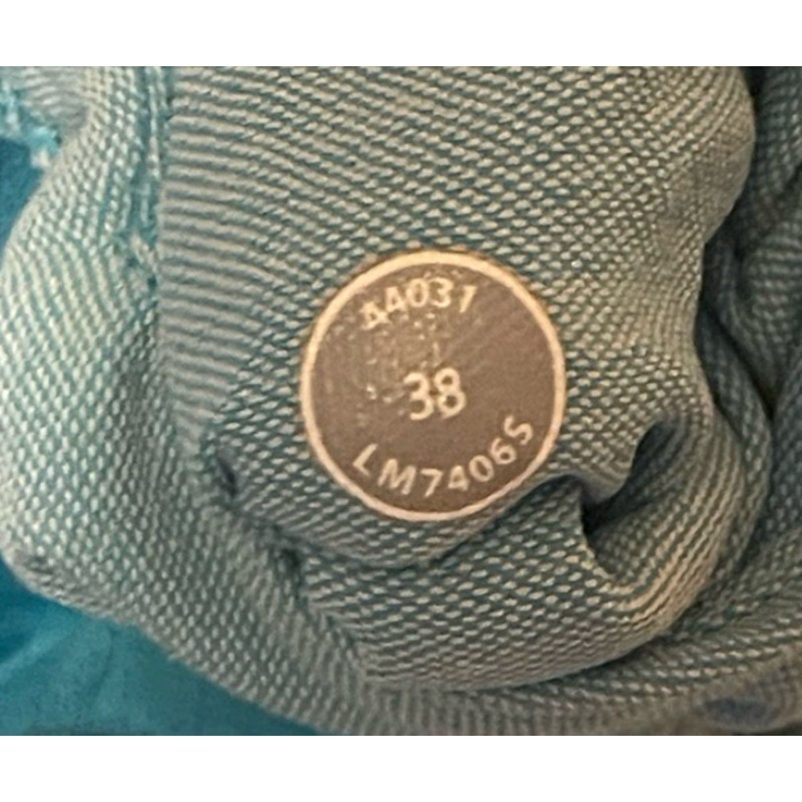 Lululemon Lululemon Athletica Shorts Men 38 Light Blue 10.5" Inseam Stretch LM7406S Button Closure Flat Front Solid Microfiber Chino 90s Outdoor Preppy Size US 38 / EU 54 - 7 Thumbnail