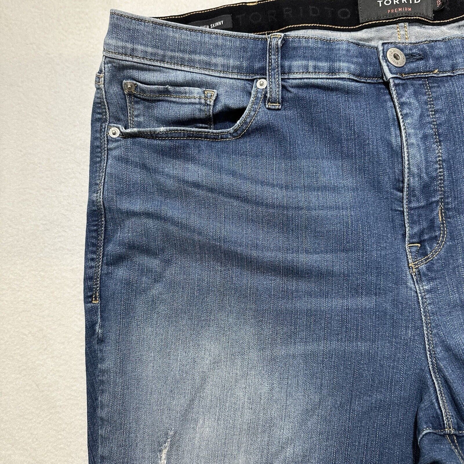 Other Torrid 26R Sky High Skinny Jeans Ripped Distressed Blue Size 42" / US 20 - 4 Thumbnail