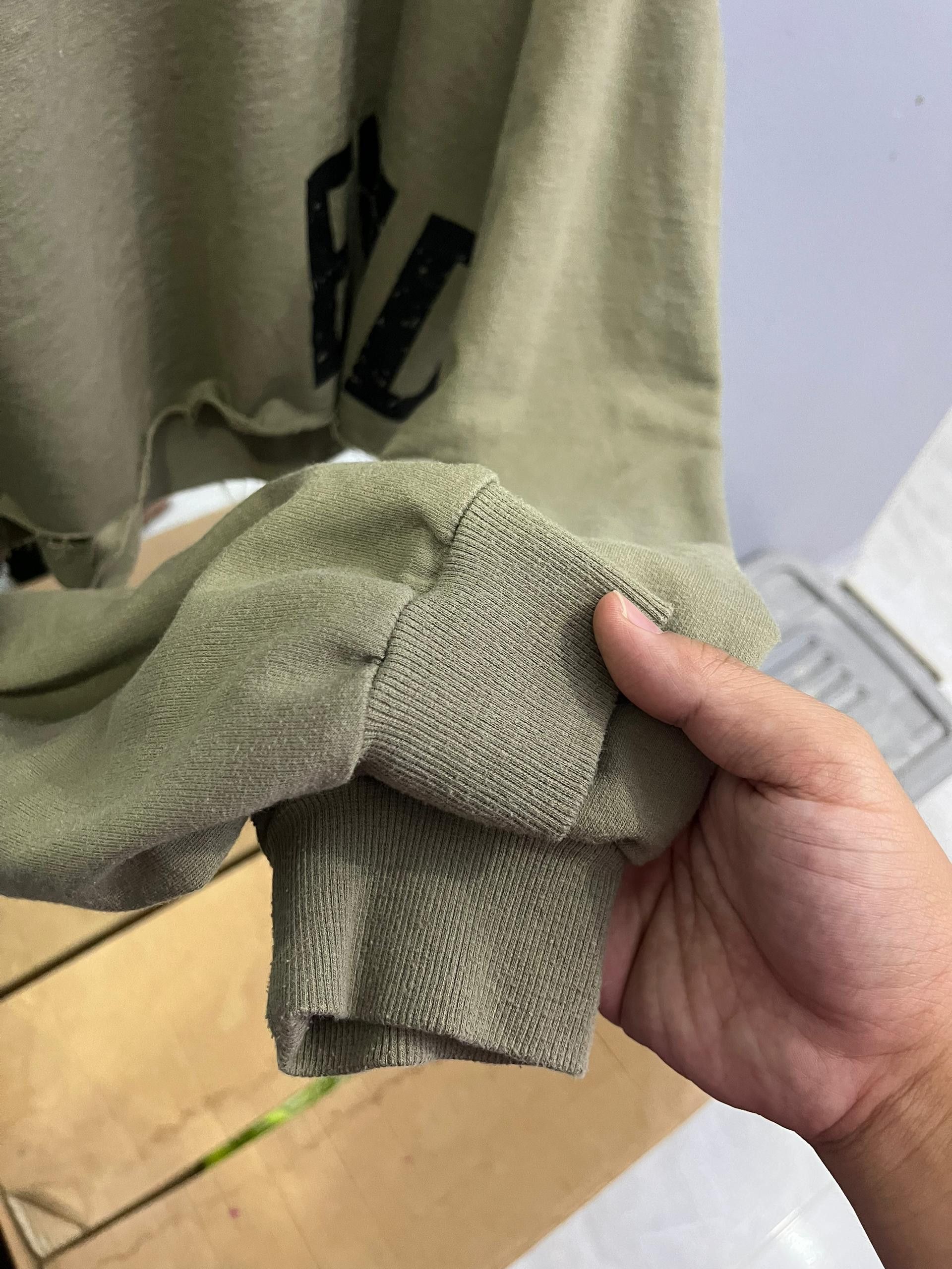 Japanese Brand ANAP Distressed Crop Sweatshirt Olive Japan Womens Size US M / EU 48-50 / 2 - 8 Thumbnail