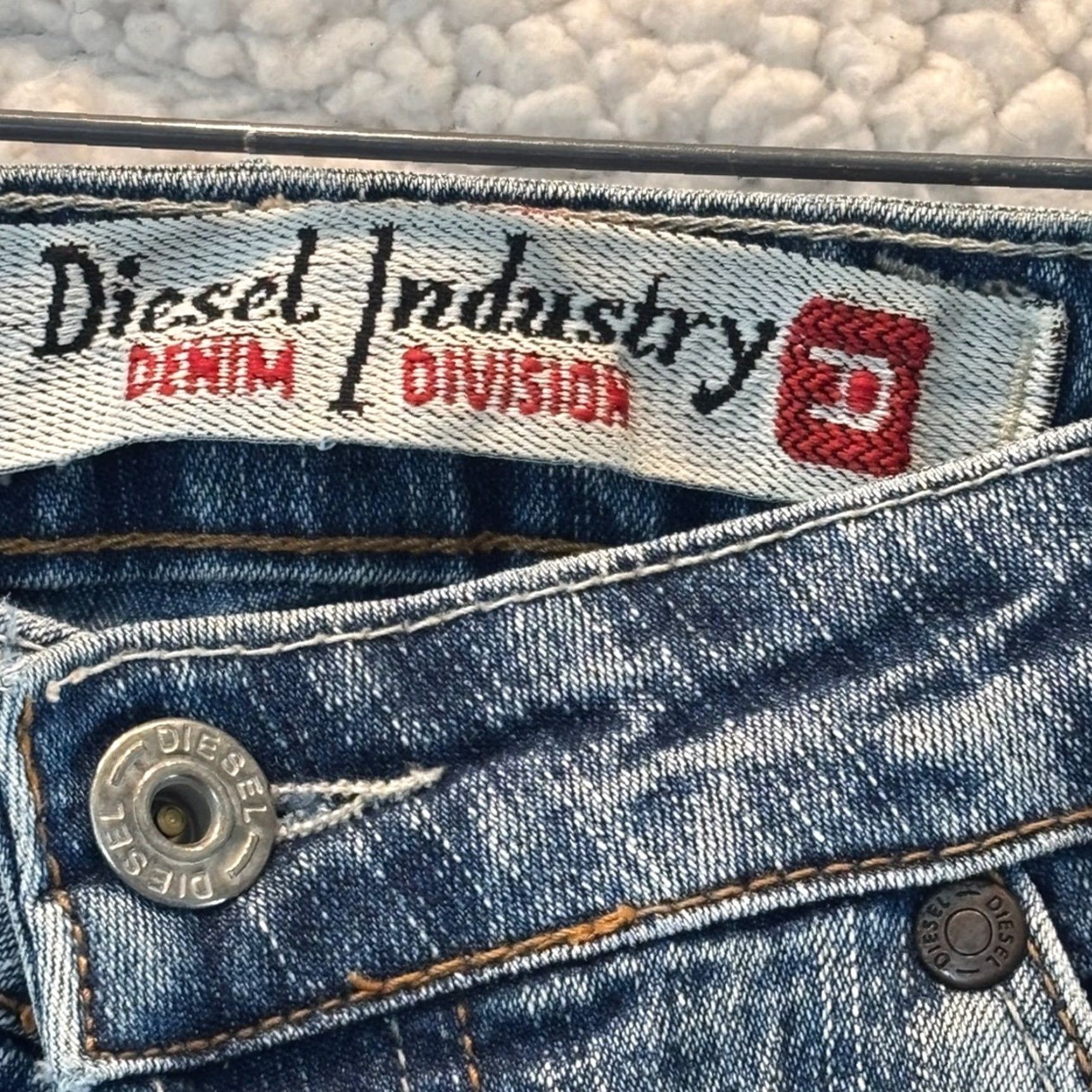 Diesel VINTAGE Diesel Denim Industry Jeans 30 Women Blue Straight Y2K Made in Italy Size 30 Regular Size 30" / US 8 / IT 44 - 3 Thumbnail