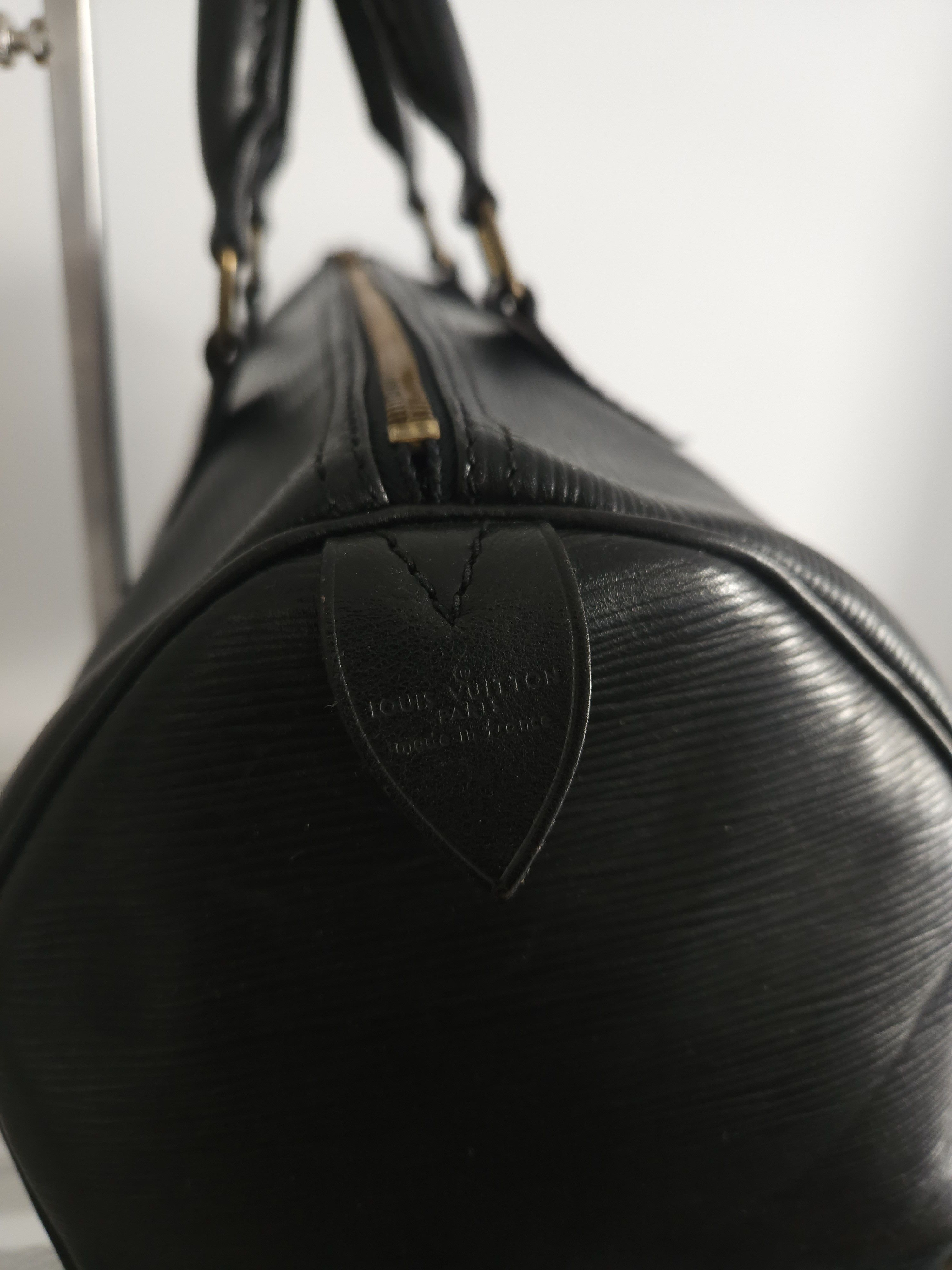 Louis Vuitton Vtg 80s Louis Vuitton epi leather speedy 30 mini boston bag Size ONE SIZE - 20 Thumbnail