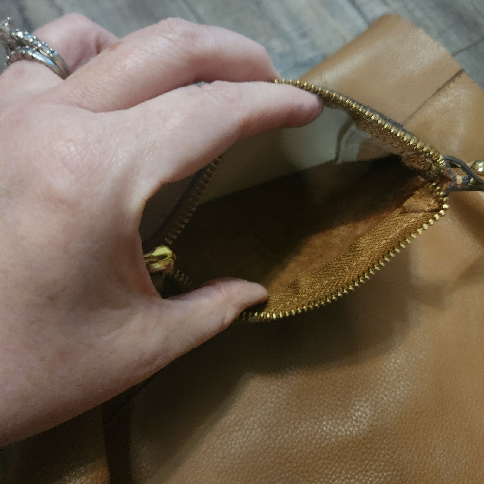 Lucky Brand Lucky Brand Leather purse & change purse Brown new no tags Size ONE SIZE - 6 Thumbnail