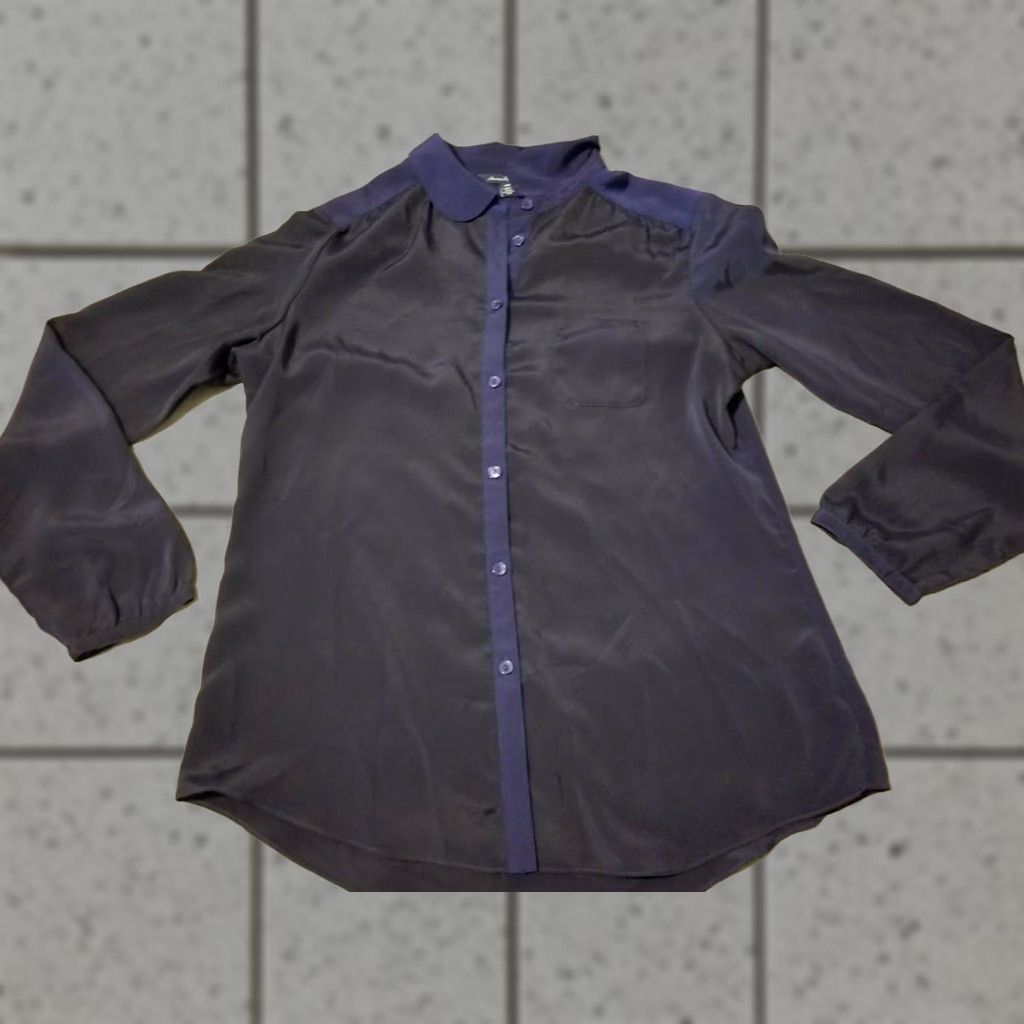 American Eagle Outfitters Womens American Eagle Outfitters Blouse Shirt M Medium Black Blue Button Dress Shirt Womens Bleached? Size M / US 6-8 / IT 42-44 - 1 Thumbnail