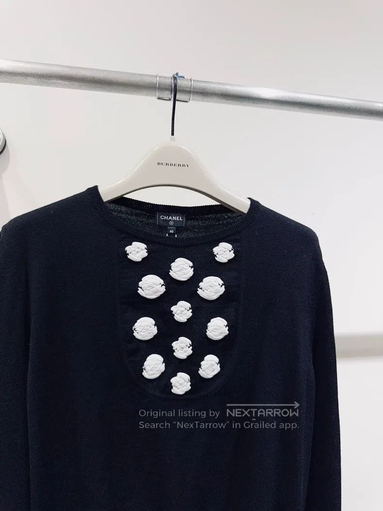Chanel Chanel 23K three-dimensional camelia sweater Size S / US 4 / IT 40 - 2 Thumbnail
