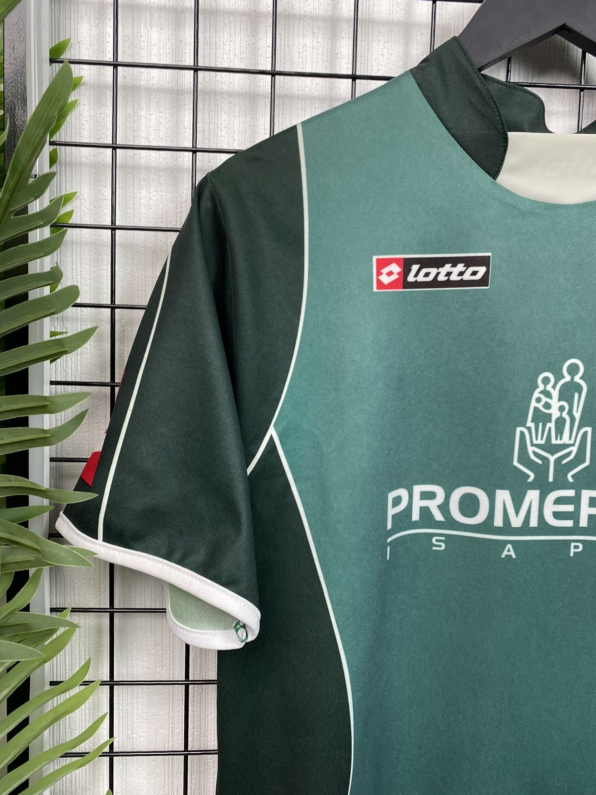 Lotto Sport Rare Santiago Wanderers Lotto 2005 soccer jersey camiseta Size US S / EU 44-46 / 1 - 4 Thumbnail