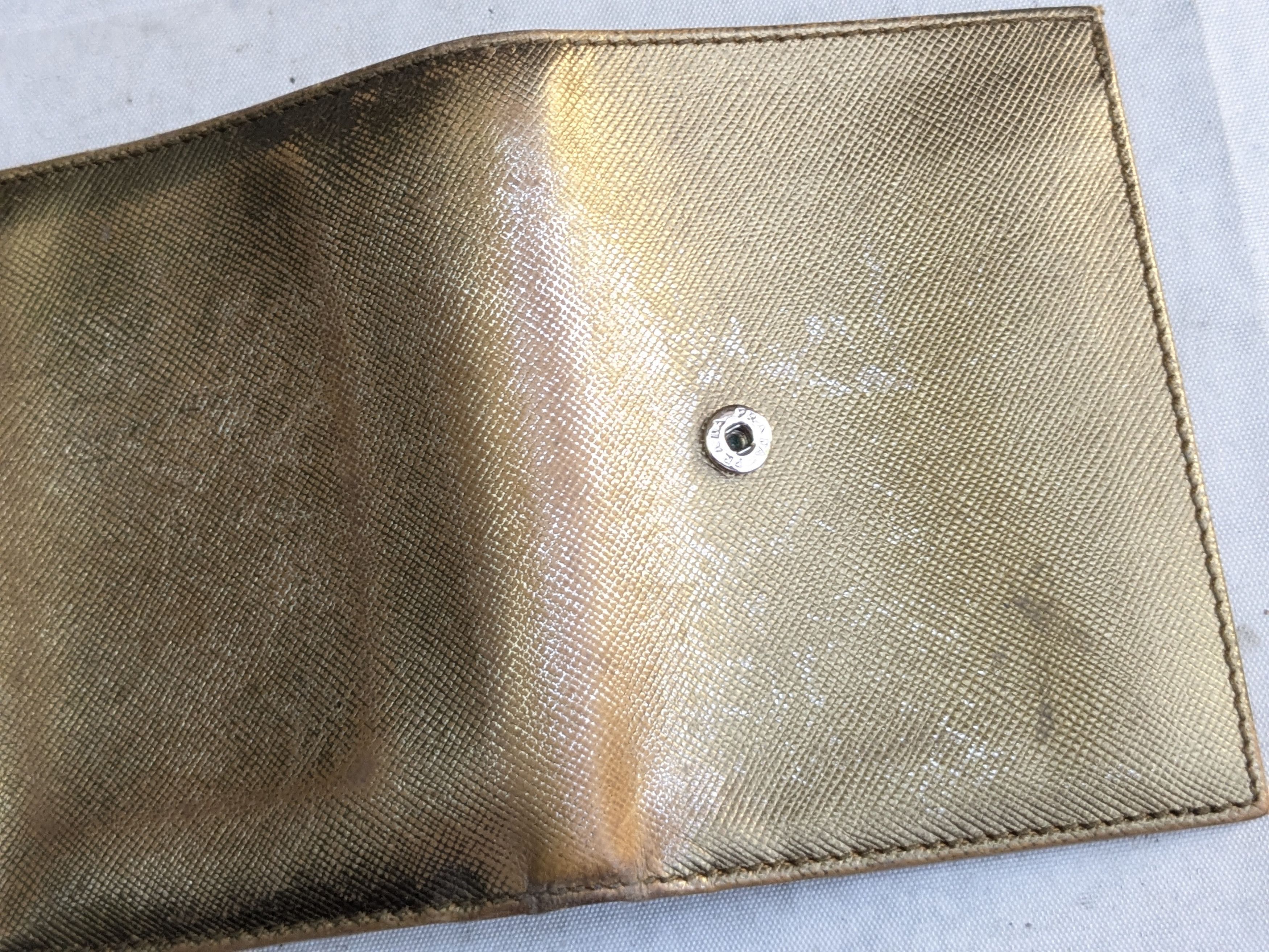 Prada Prada Wallet Gold Leather Trifold Cardholder Y2K Size ONE SIZE - 13 Thumbnail