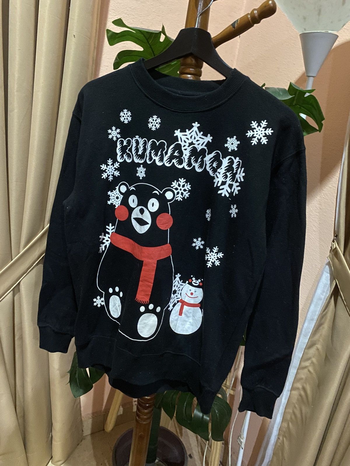 Japanese Brand Vintage Kumamon Japan Winter Sweatshirt Black Medium - Cute Size US M / EU 48-50 / 2 - 4 Thumbnail