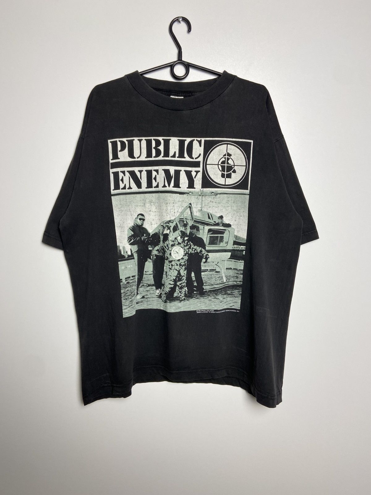 Public Enemy “GIVE IT UP” ヴィンテージTシャツ Vintage Public Enemy Give It Up T-shirt – For All To Envy