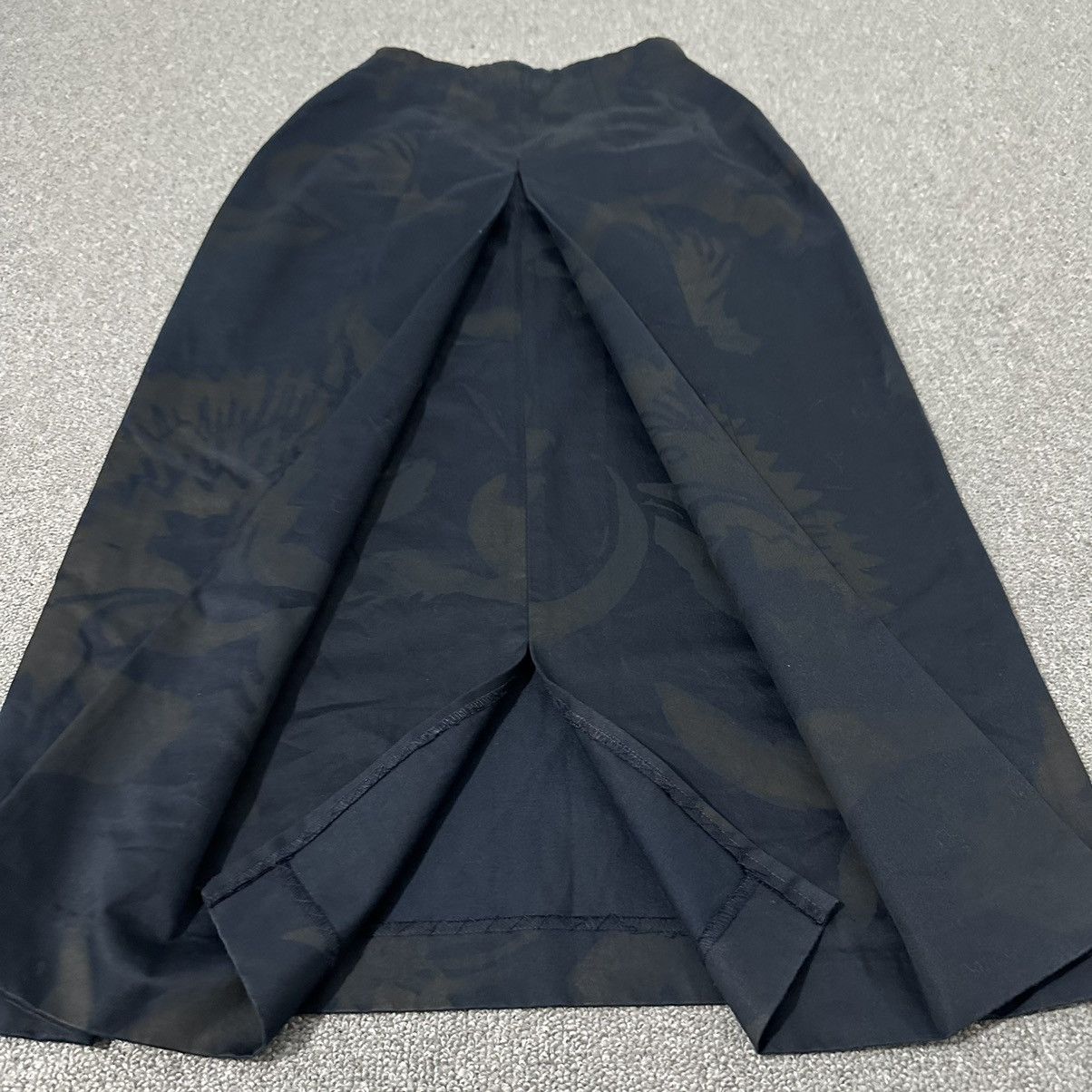 Dries Van Noten Dries Van Noten - Midi Floral Skirt Size 24" / US 00 / IT 34 - 6 Thumbnail