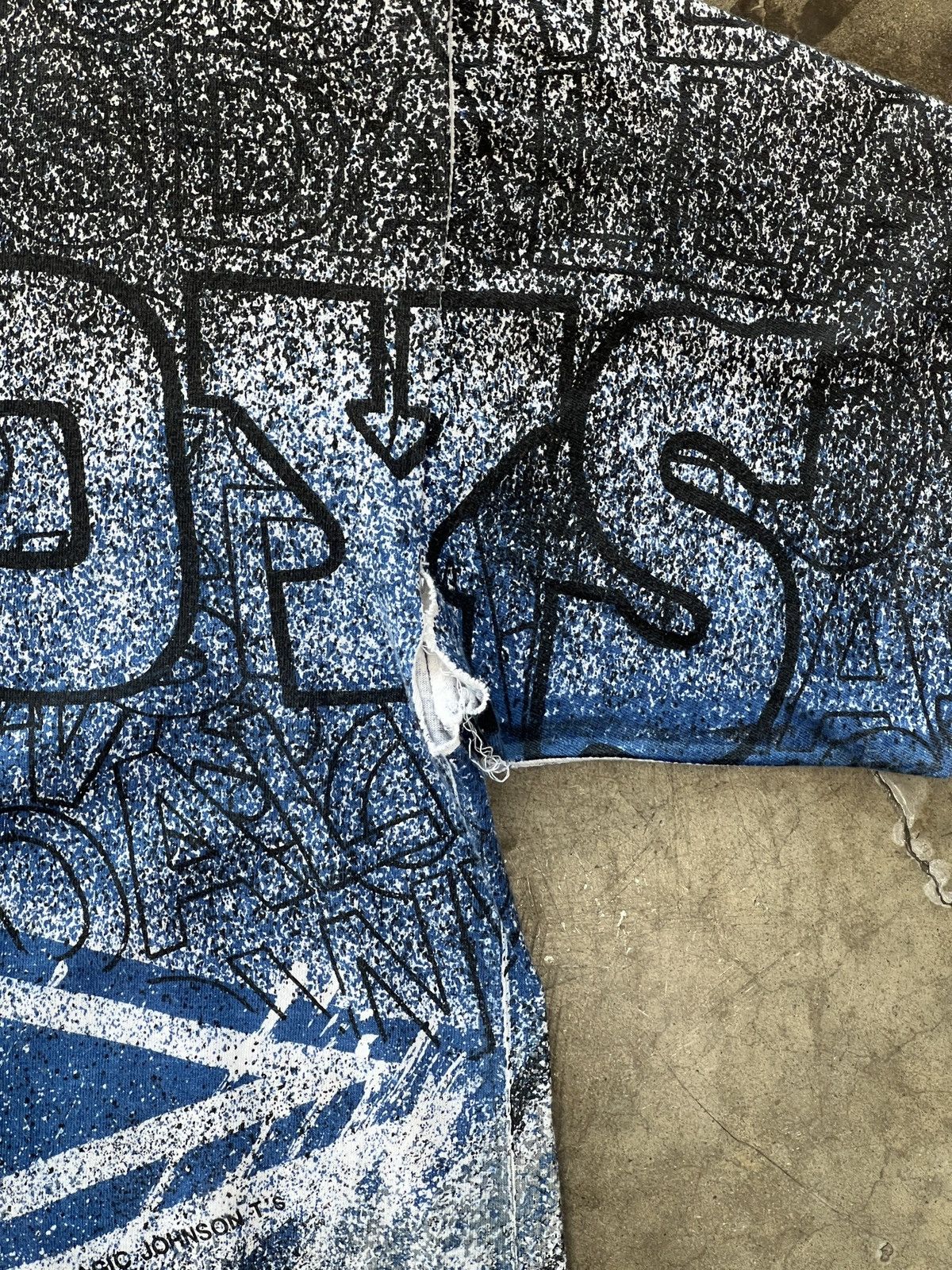 NFL Vintage 90s AOP Dallas Cowboys Star Magic Johnson Tee Medium Size US M / EU 48-50 / 2 - 7 Thumbnail