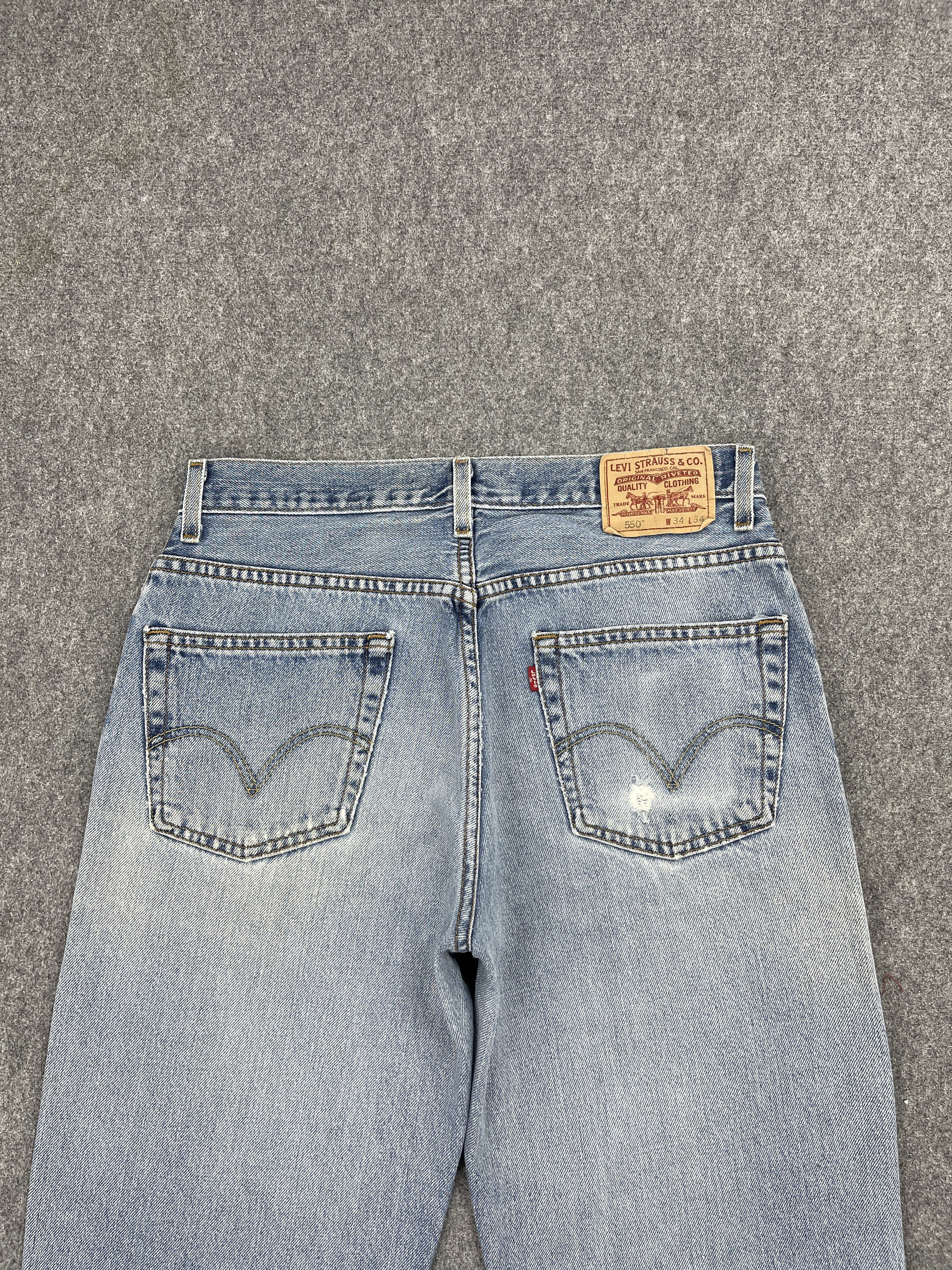 Levi's Distressed Vintage Levis 550 Light Washed Denim DP2512 Size US 31 - 4 Thumbnail