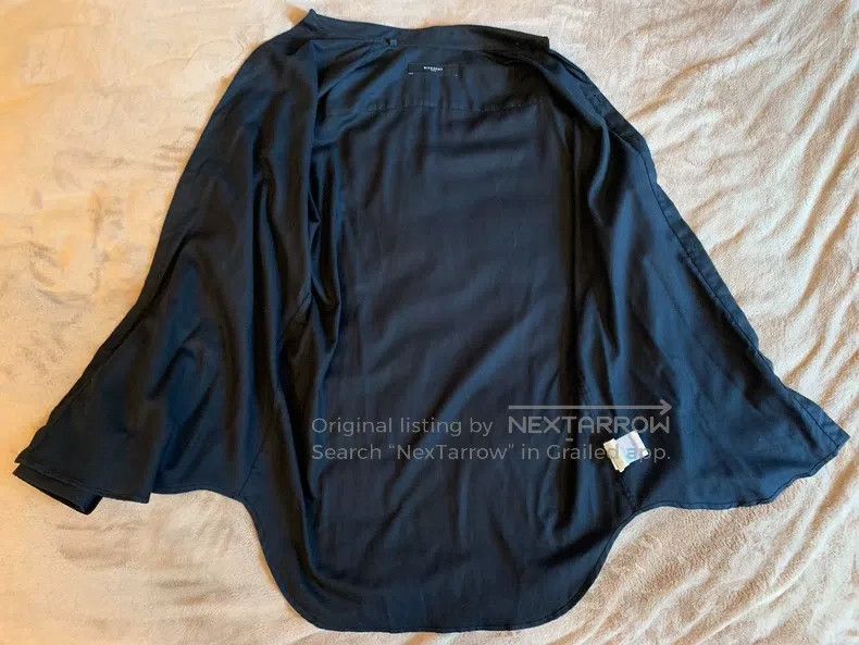 Givenchy Givenchy size 37 Five-Star Shirt Size US S / EU 44-46 / 1 - 5 Thumbnail