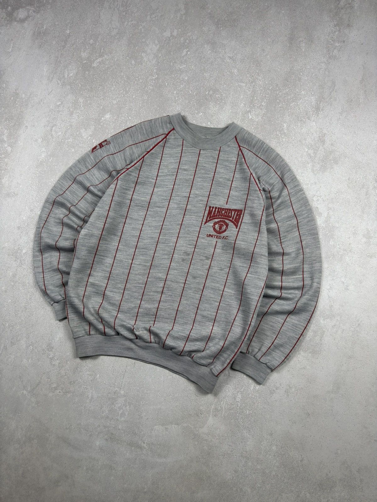 Umbro Vintage Manchester United 1983 Football Sweatshirt 90s Size US M / EU 48-50 / 2 - 3 Thumbnail