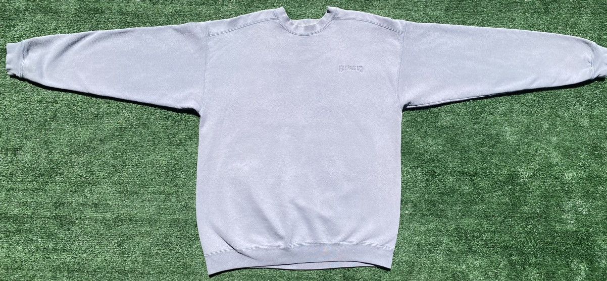Levi's Vintage 80’s Levis Embroidered Lavender Sweatshirt Men’s Lrg Size US L / EU 52-54 / 3 - 2 Thumbnail