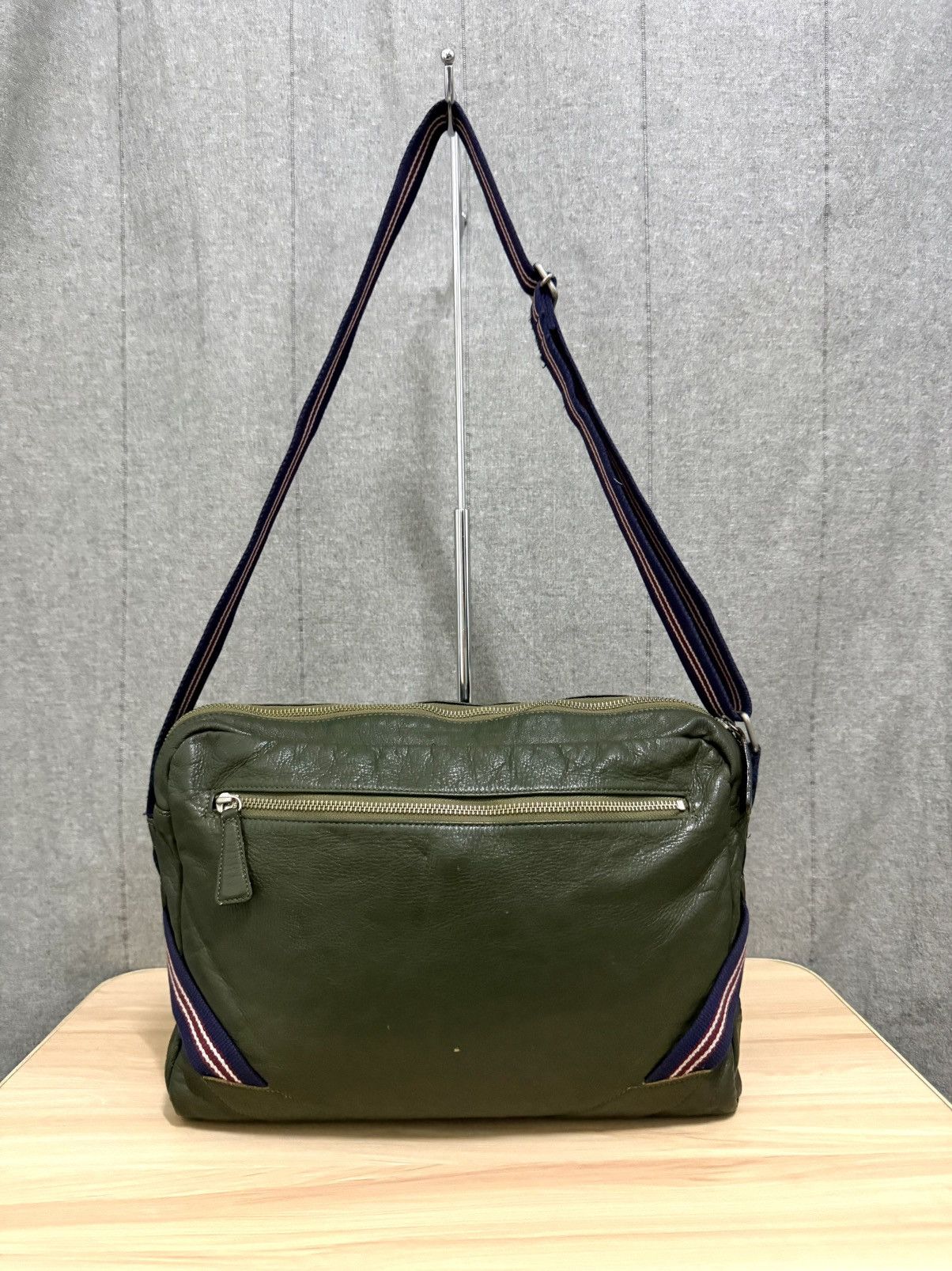 Jean Paul Gaultier Vintage Jean paul gaultier Leather patina Sling bag Size ONE SIZE - 1 Thumbnail