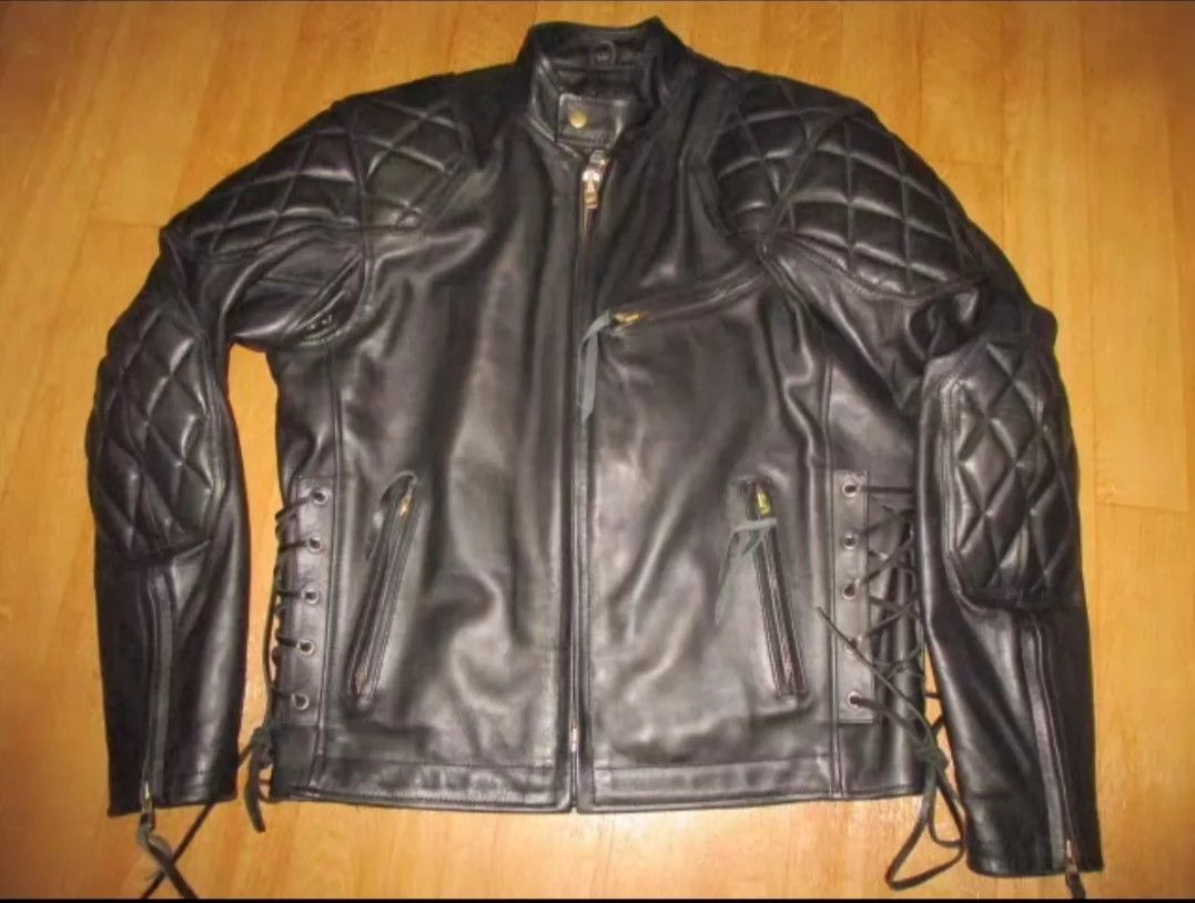 Kadoya Diamond lattice straight pull leather coat