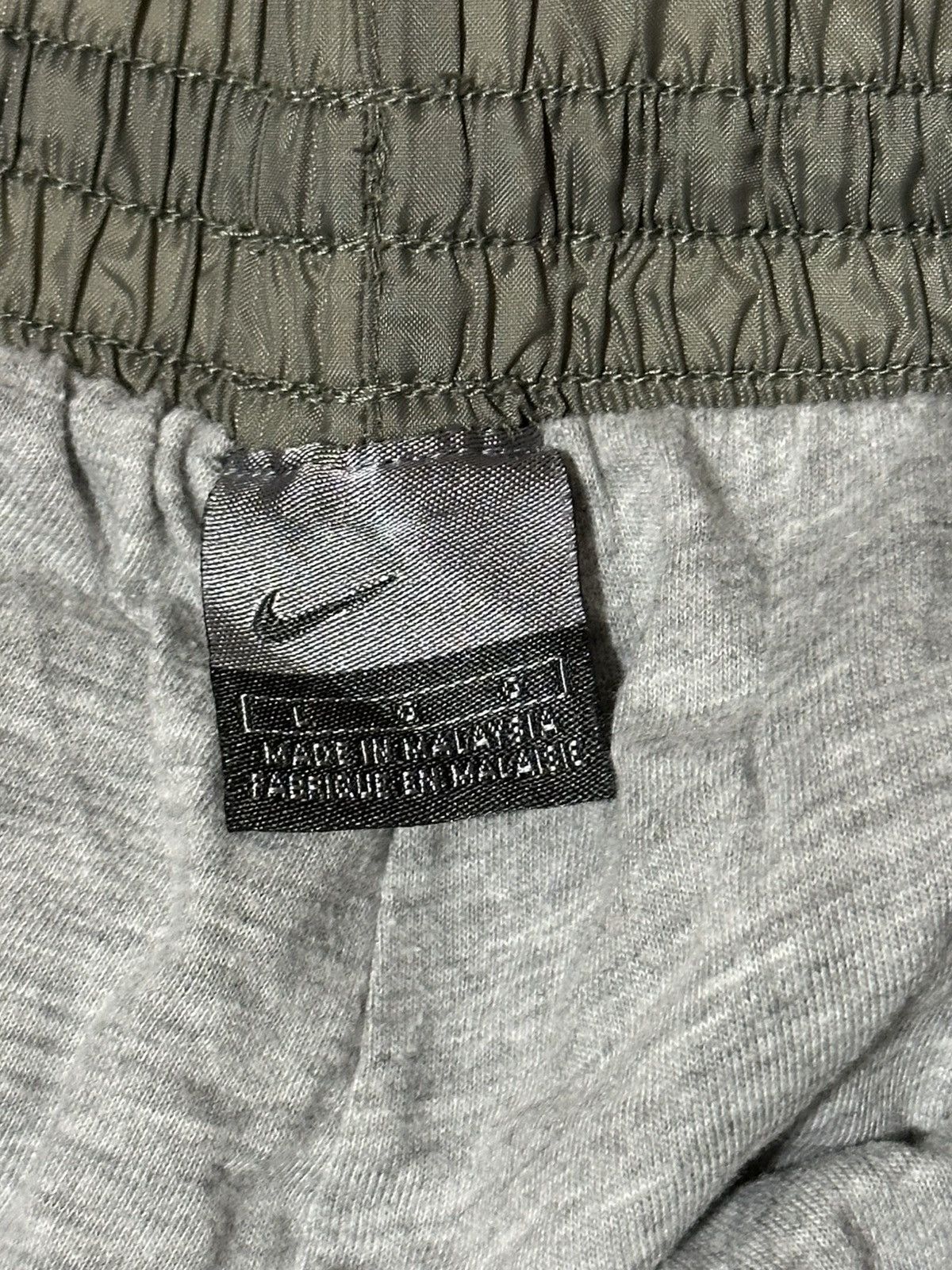 Nike Vintage Nike Grey Track Pants Size US 38 / EU 54 - 2 Thumbnail