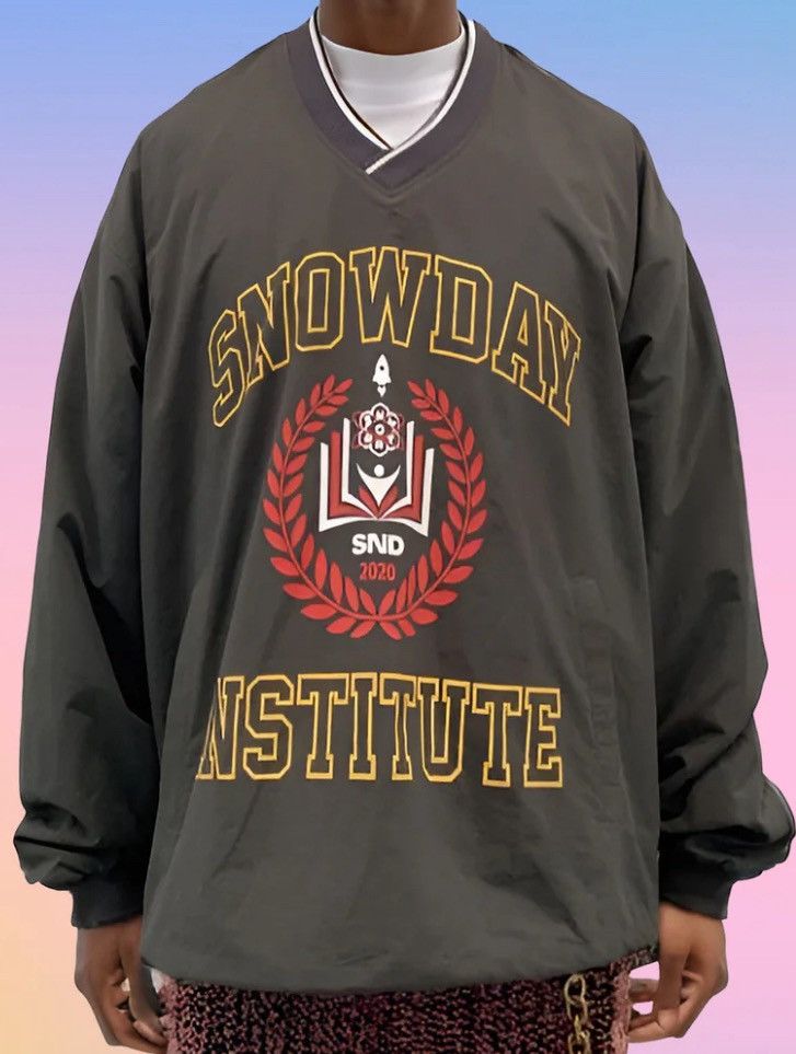 Snowday Snowday - pullover Large - snow day Institute Size US L / EU 52-54 / 3 - 1 Thumbnail