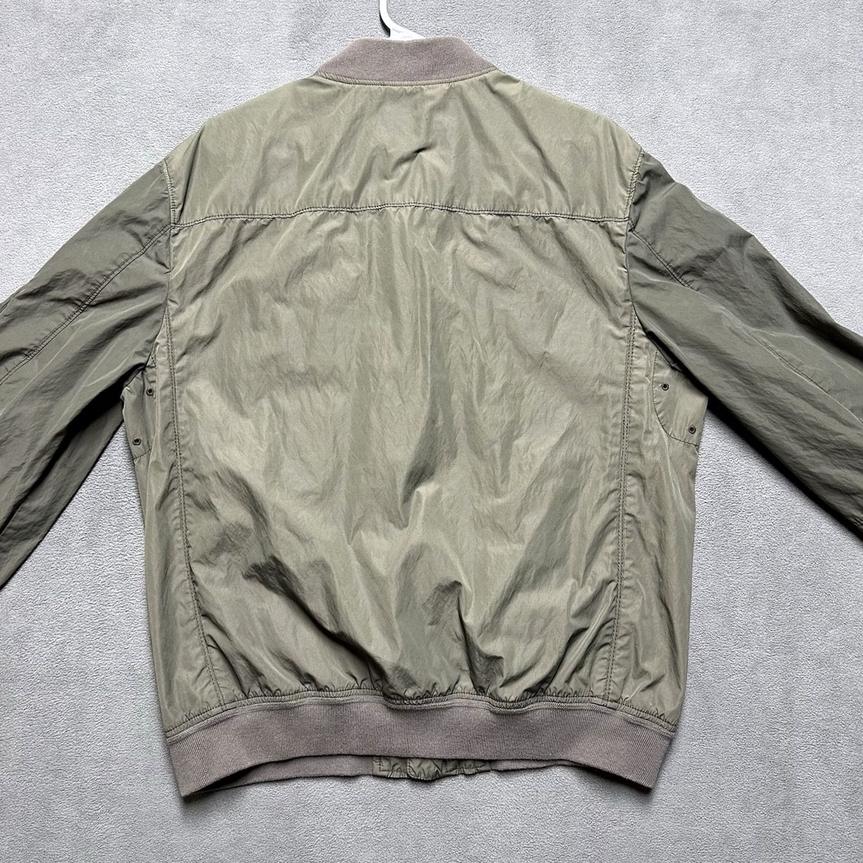 Gap Gap Bomber Jacket Mens Large Army Green Full Zip Pockets Lightweight EUC Size US L / EU 52-54 / 3 - 2 Thumbnail