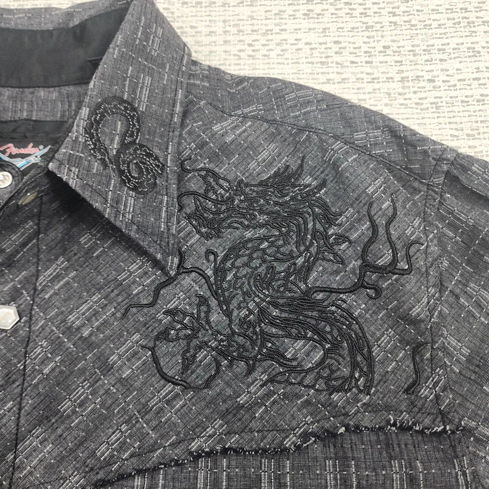 Fender Fender Custom Shop Shirt Mens XL Gray Western Snap Dragon Embroidered Shirt Size US XL / EU 56 / 4 - 7 Thumbnail