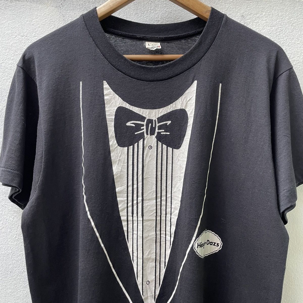 Vintage Vintage 80s Haagen Dazs Tuxedo Promo T-Shirt Single Stitch Size US M / EU 48-50 / 2 - 3 Thumbnail